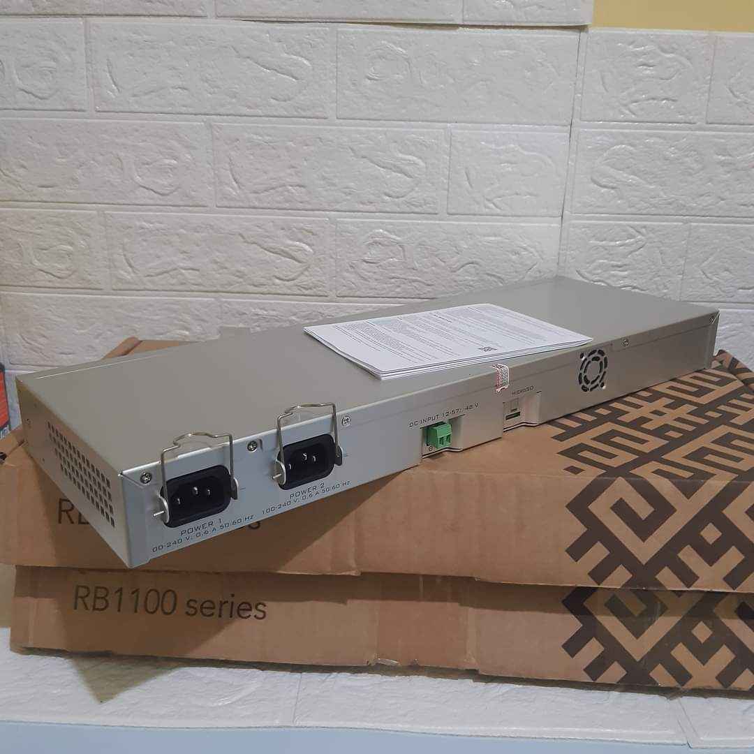 Mikrotik RB1100Ahx4 Baru Gres Sisa Projek tidak di pakai - Watch Boxes ...