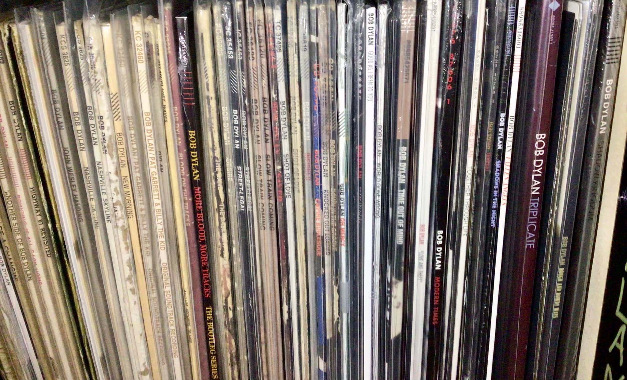 Bob Dylan vinyl collection complete