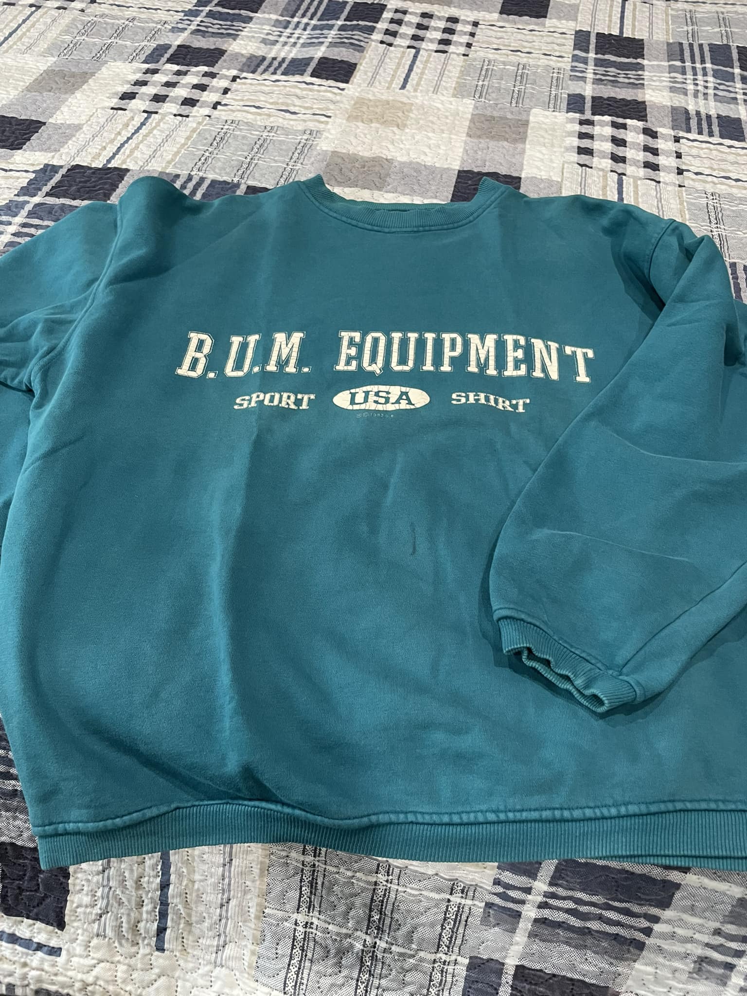 Wearing cut-off bum equipment sweatshirts in the early 90s