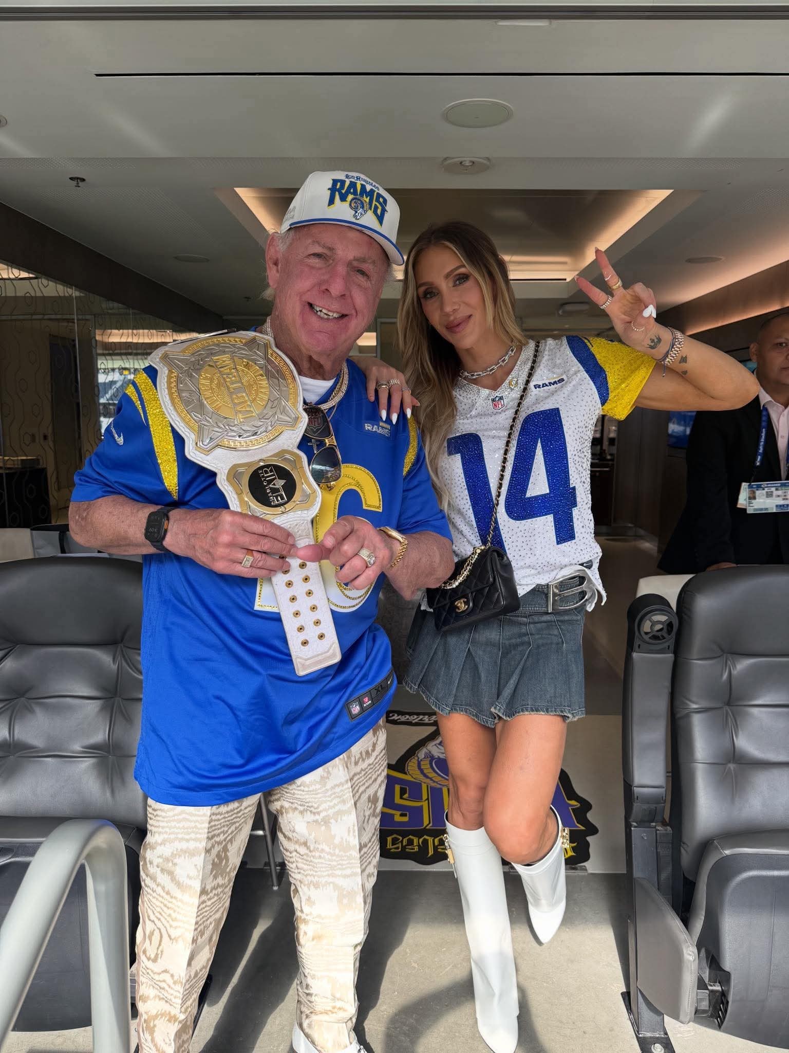 スポーツ選手 Ric Flair Charlotte Flair Charlotte Flair and Ric Flair attended tonight's Los Angeles Rams