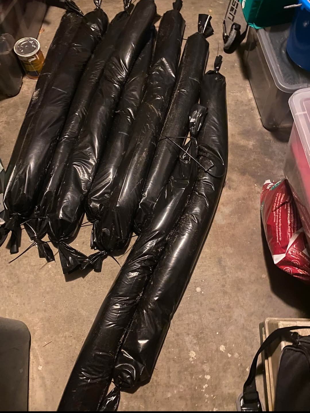 diy alternatives to block rain instead of sand bags The Original HydraBarrier Standard Flood Barrier  6 ft Long x 4 in High  Light, Reusable Sandbag Alternative  Flood Control & Diversion Tube for Home, Garage, Door & Property What To Use Instead of