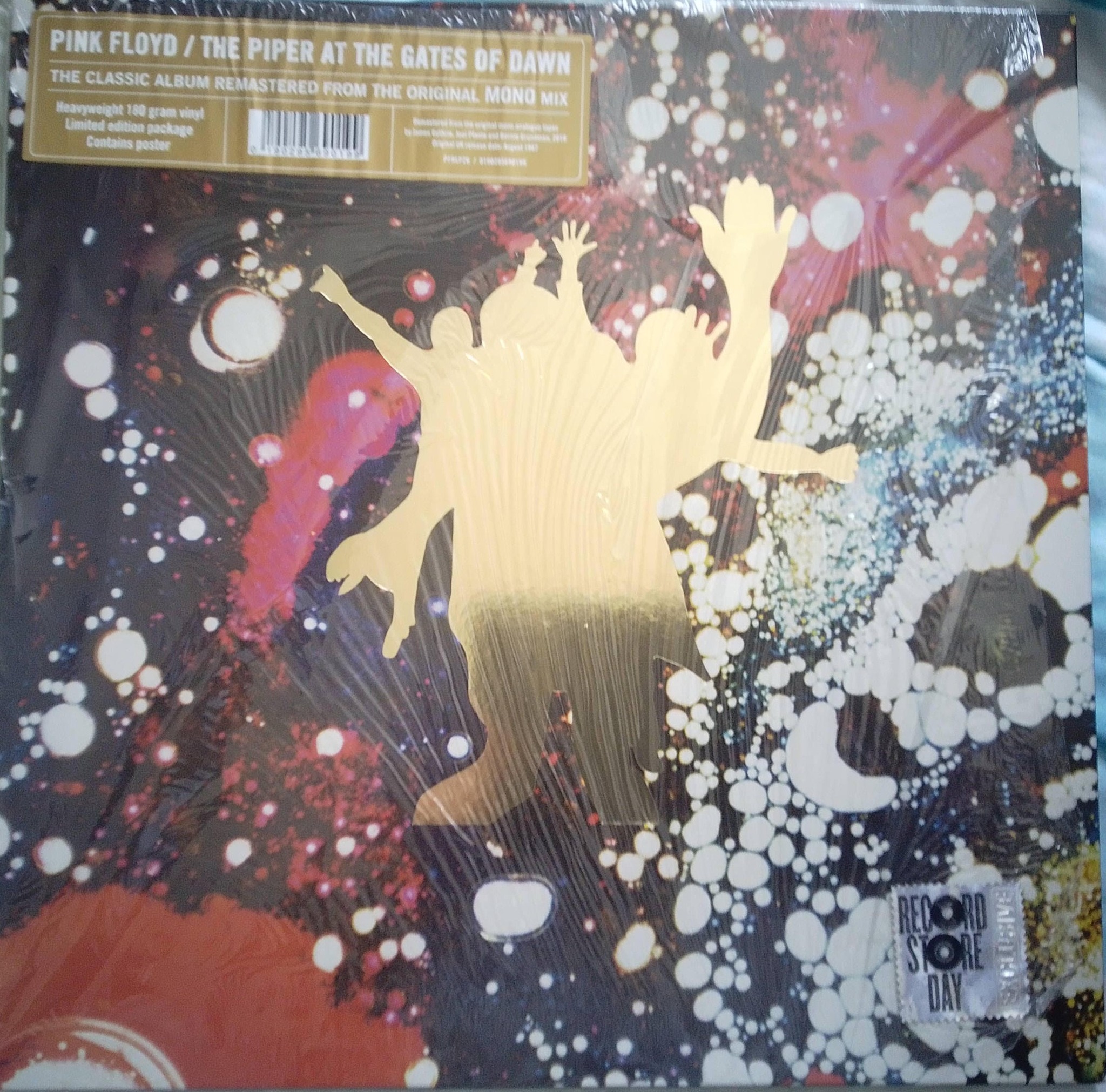 Today i'm playing Pink Floyd - The Piper At The Gates Of Dawn