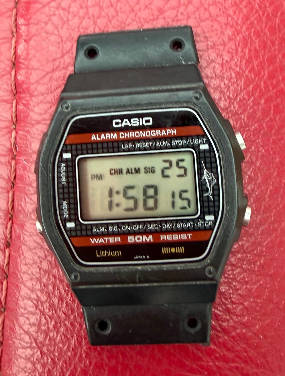 Vintage Casio F-77W watch restoration