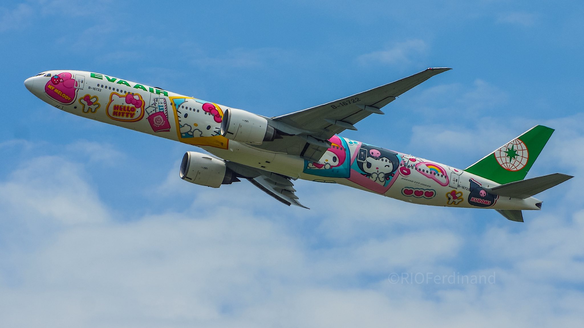 Eva Air's Sanrio characters Livery B-16722 B777 / B-16703 B777 / B