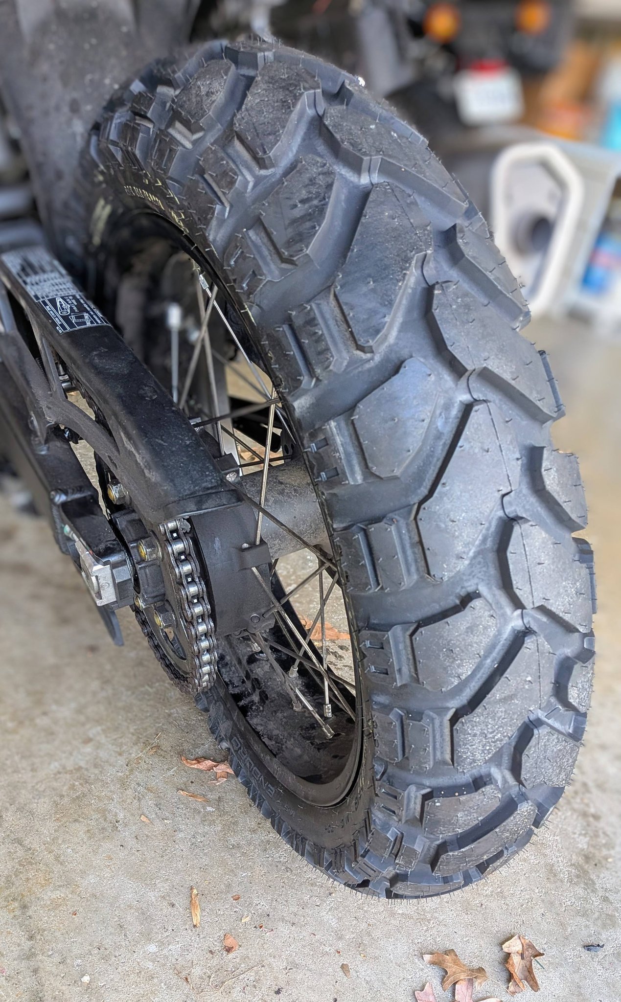 Fitting Mitas tires after initial struggle