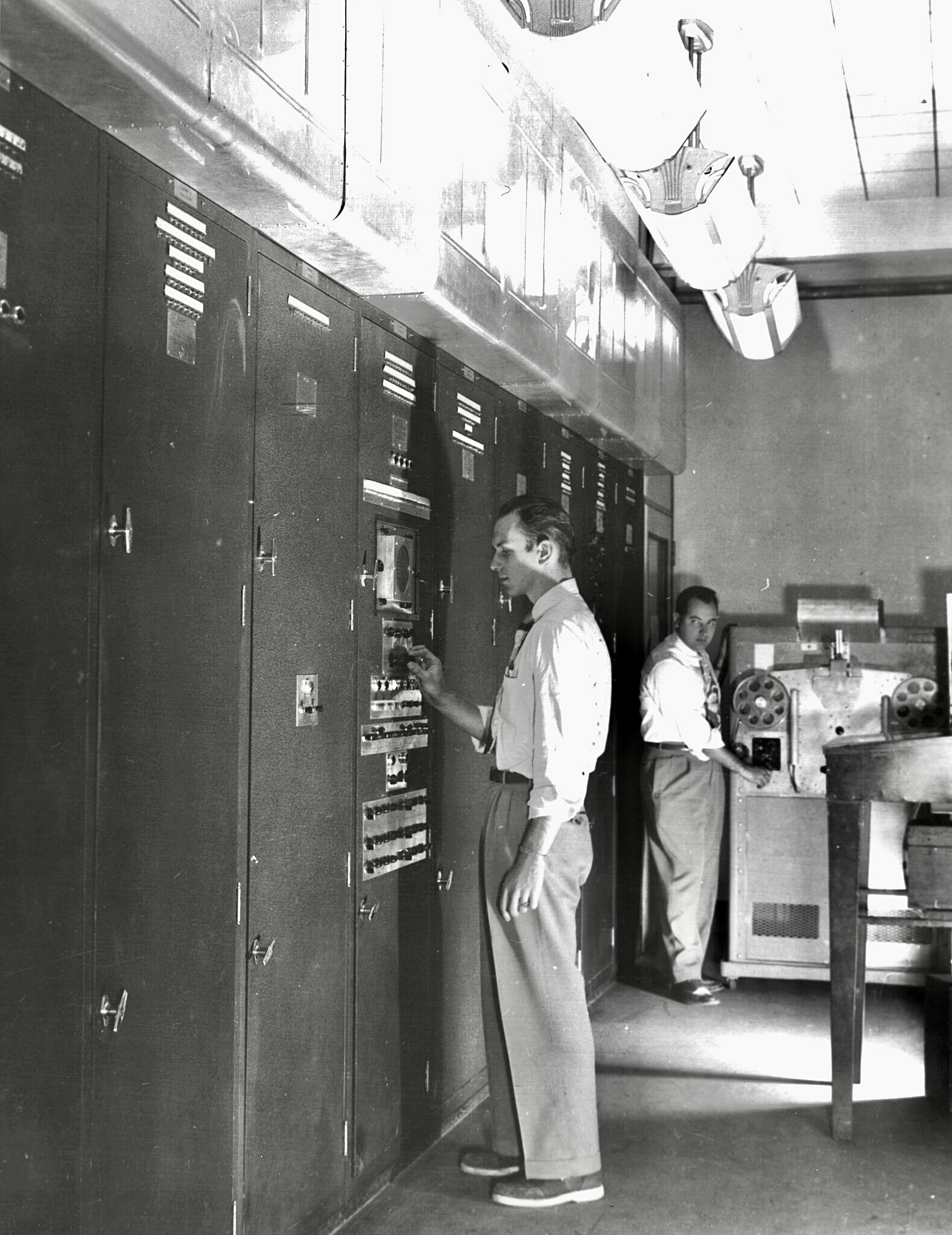 At The Controls | EDVAC (Electronic Discrete Variable Automatic ...