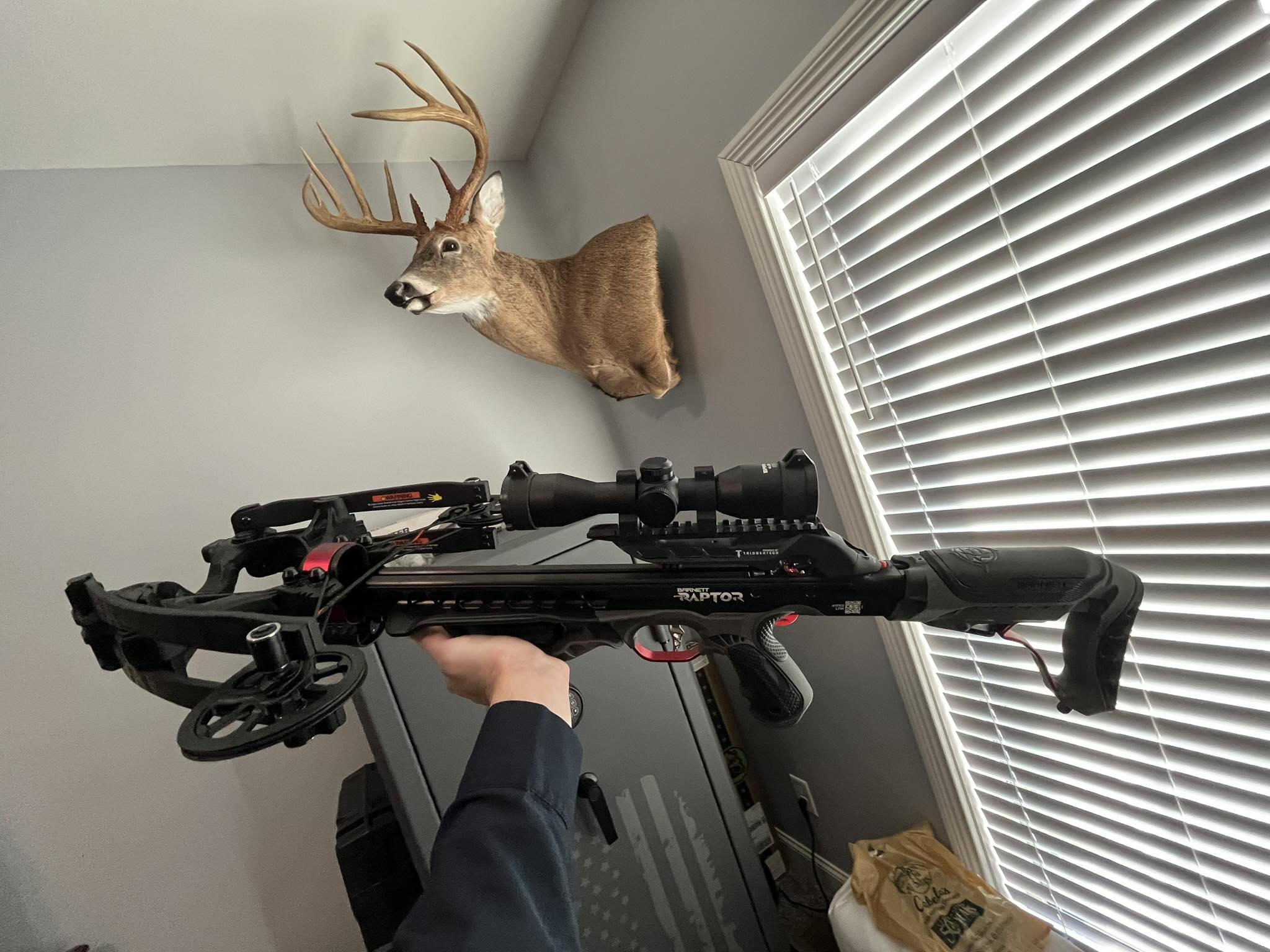Barnett Crossbow Hunters | Looking for advice on replacing strings and ...