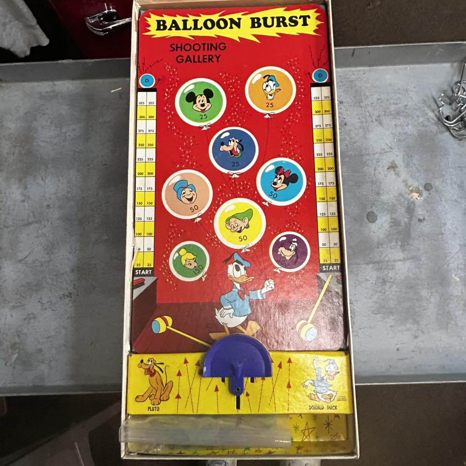 Vintage Disney game set with artwork