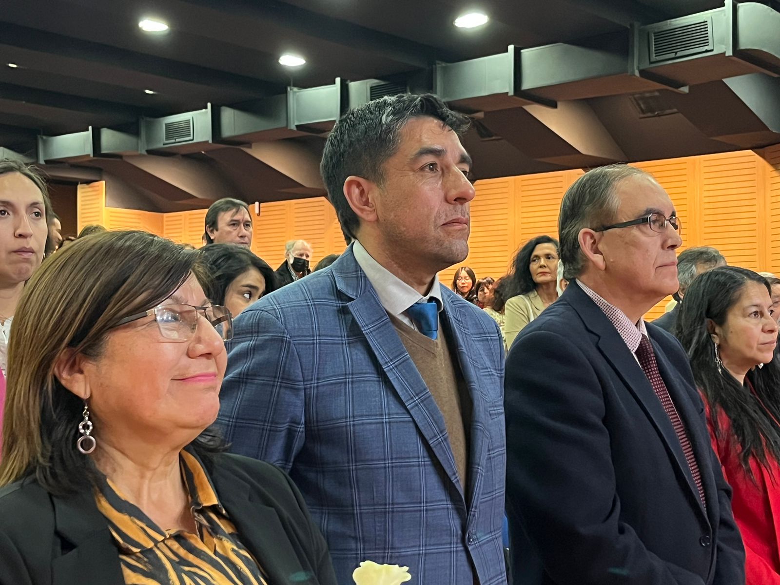 🎉 Feliz día del Profesor y la... - Hector Barria Angulo