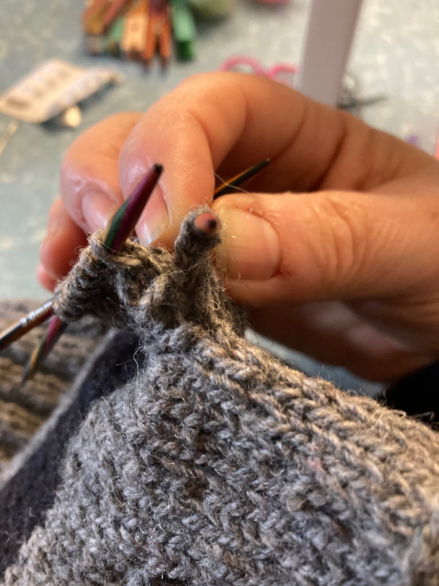 What are good video tutorials for knitting joins?