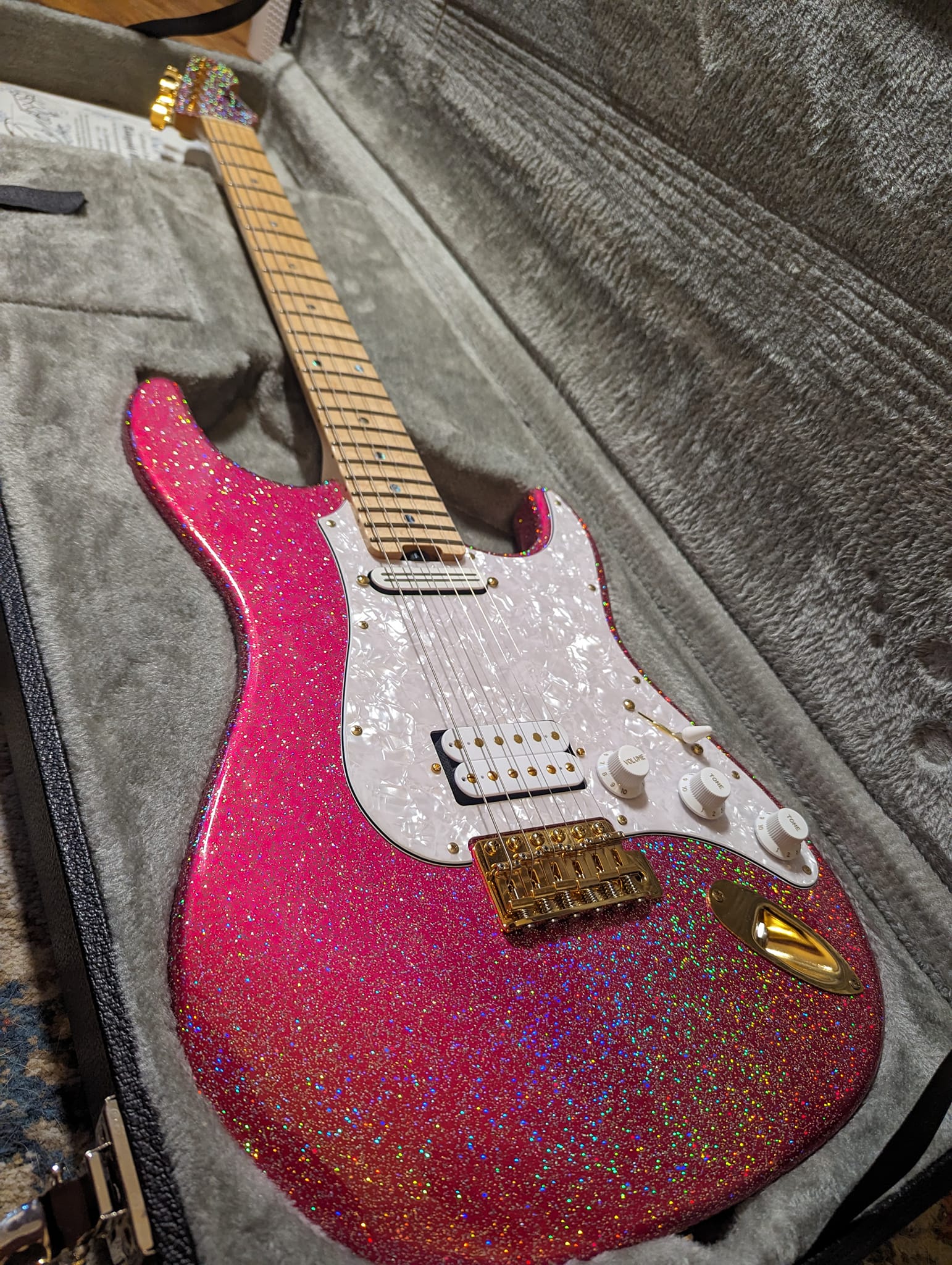 大村孝佳 15周年記念モデル ESP SNAPPER-7 Ohmura Custom “Pink