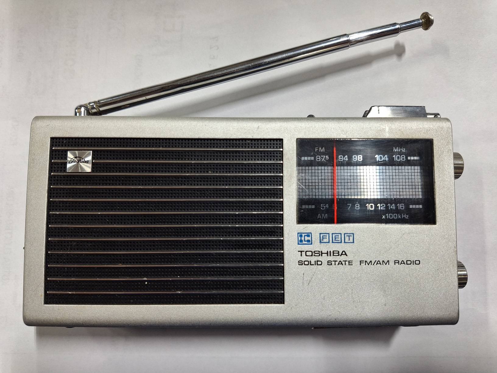 Vintage Toshiba Radio TRYX1700 from 1978