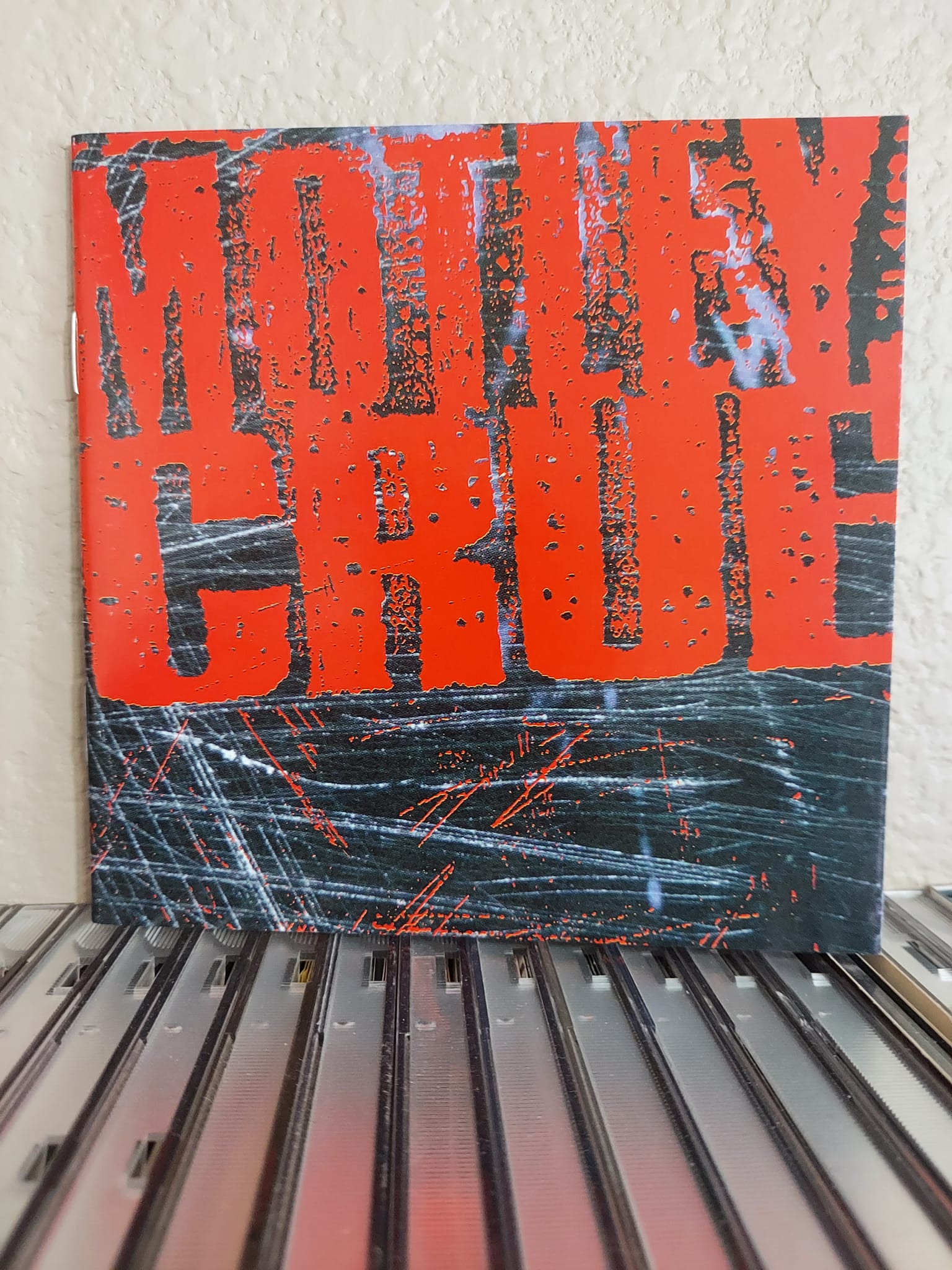 Listening to this live album, where John Corabi covers the