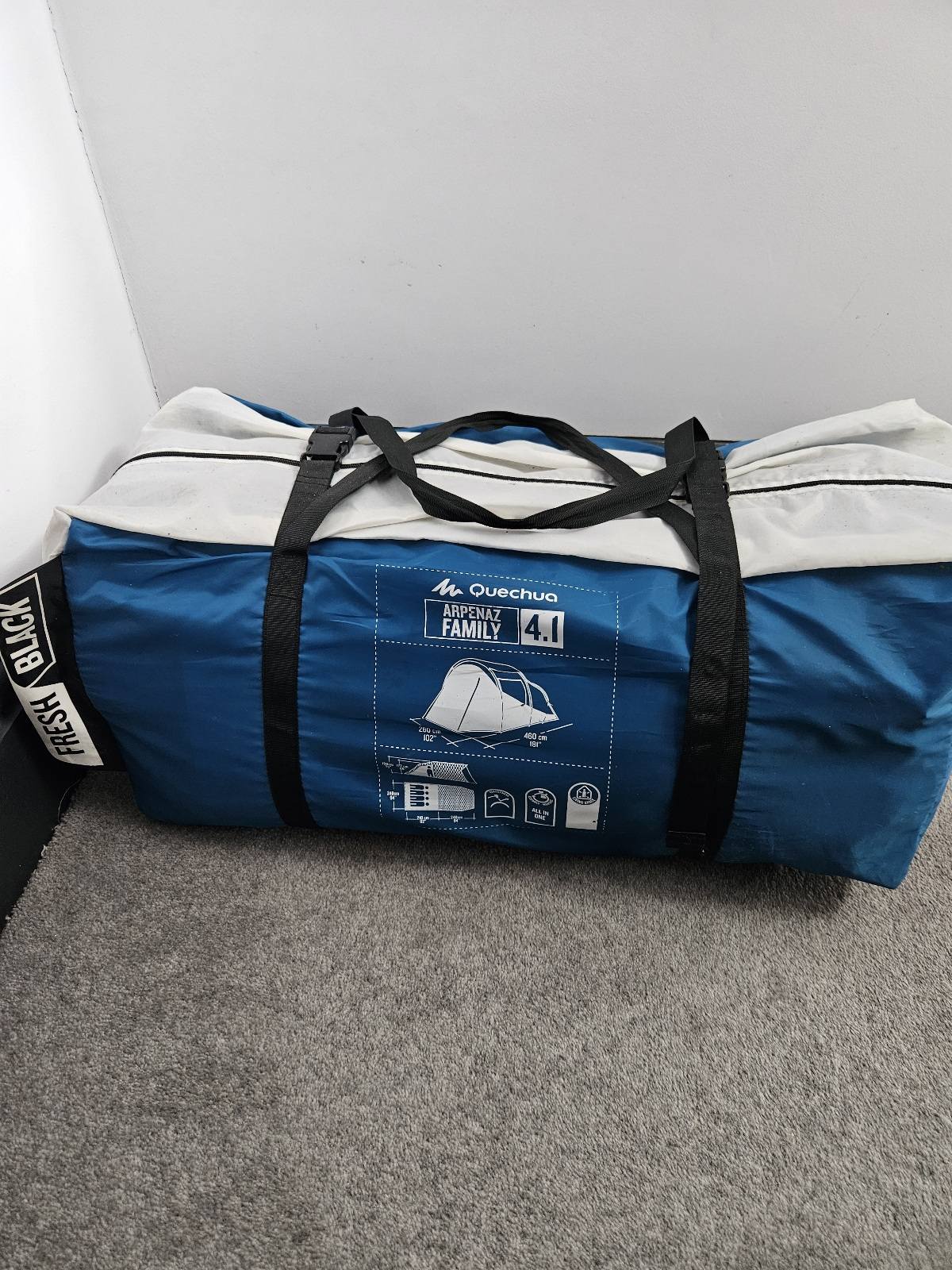 Quechua family blackout tent, Arpenaz family 4.1 for sale. £50 ono