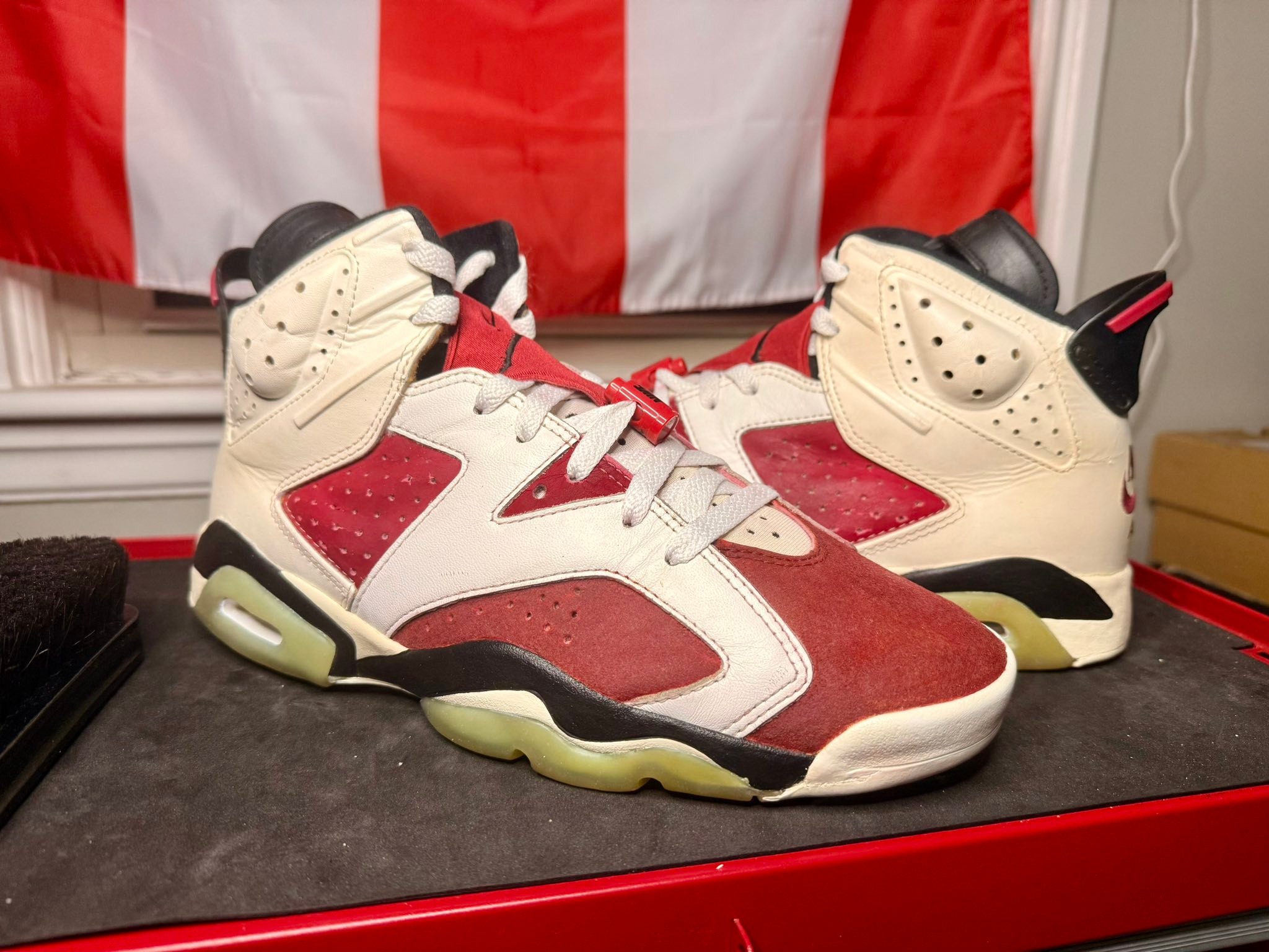 Restored 1991 Air Jordan 6 Carmine sneakers