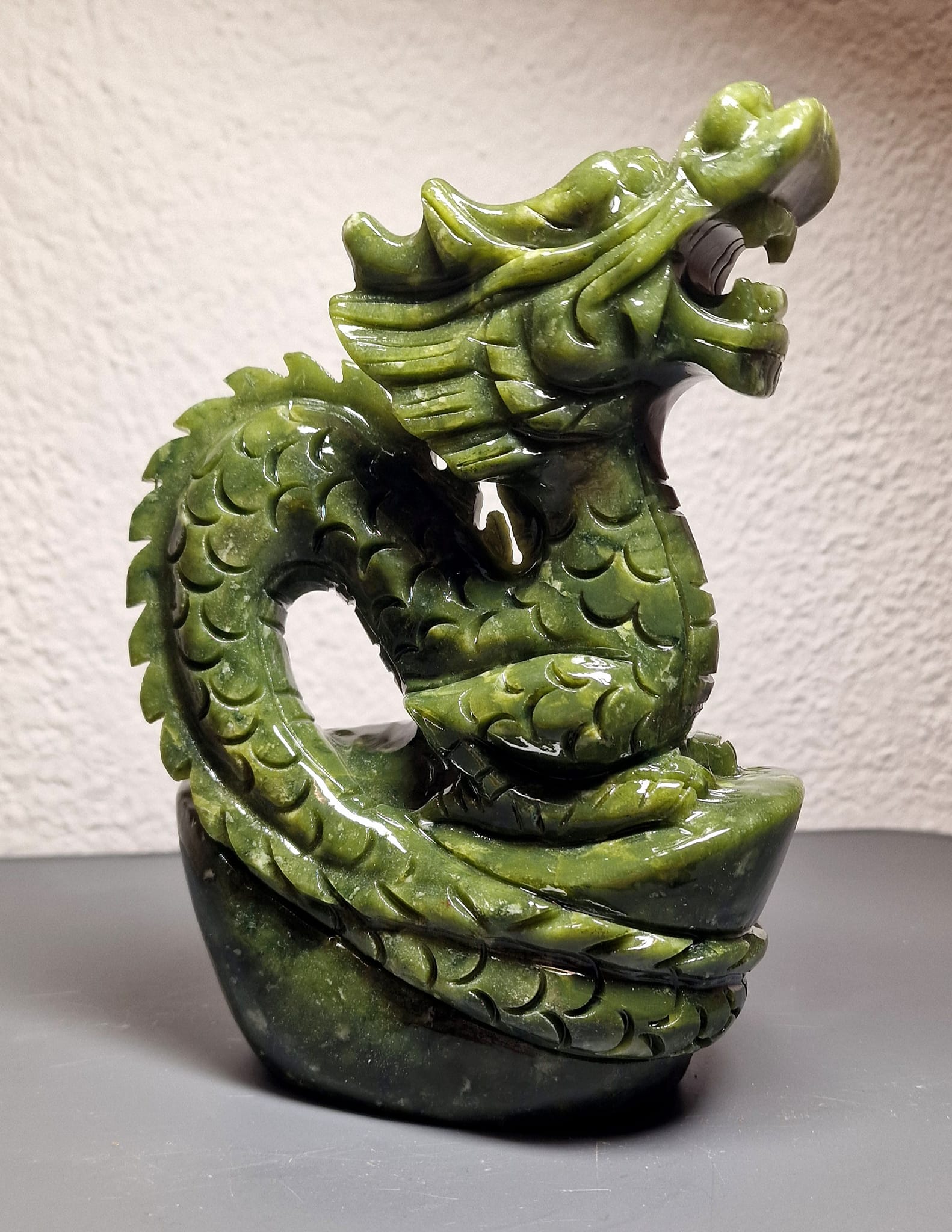 Anyone ever used Jade Dragon? It's a gorgeous green. 😍
