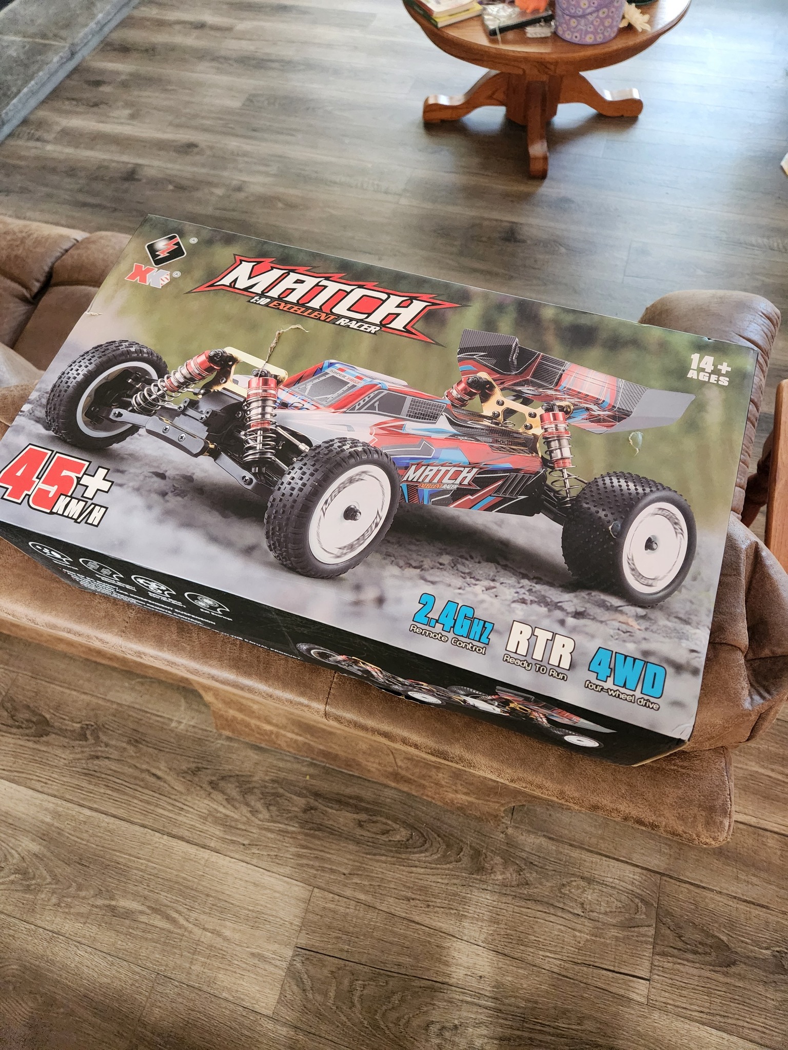 Joining the Wltoys 104001 club with a Makerfire carbon brace