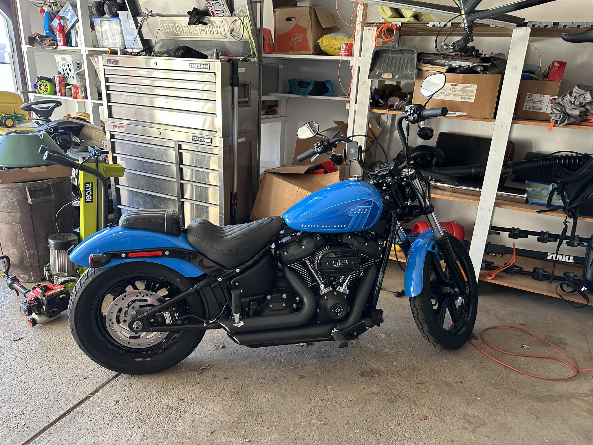 2024 Vivid Black Street Bob gas tank raise examples needed