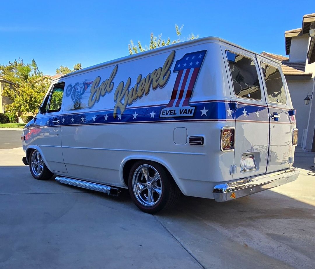 The Boogie Van - The Boogie Van added a new photo.
