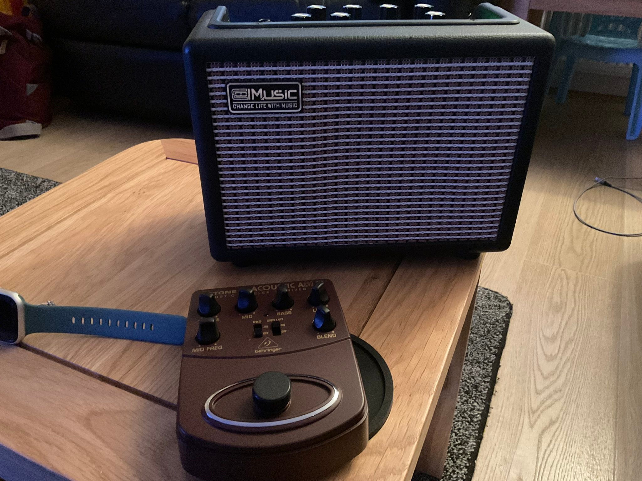 What are some inexpensive simple preamp options for ukuleles?