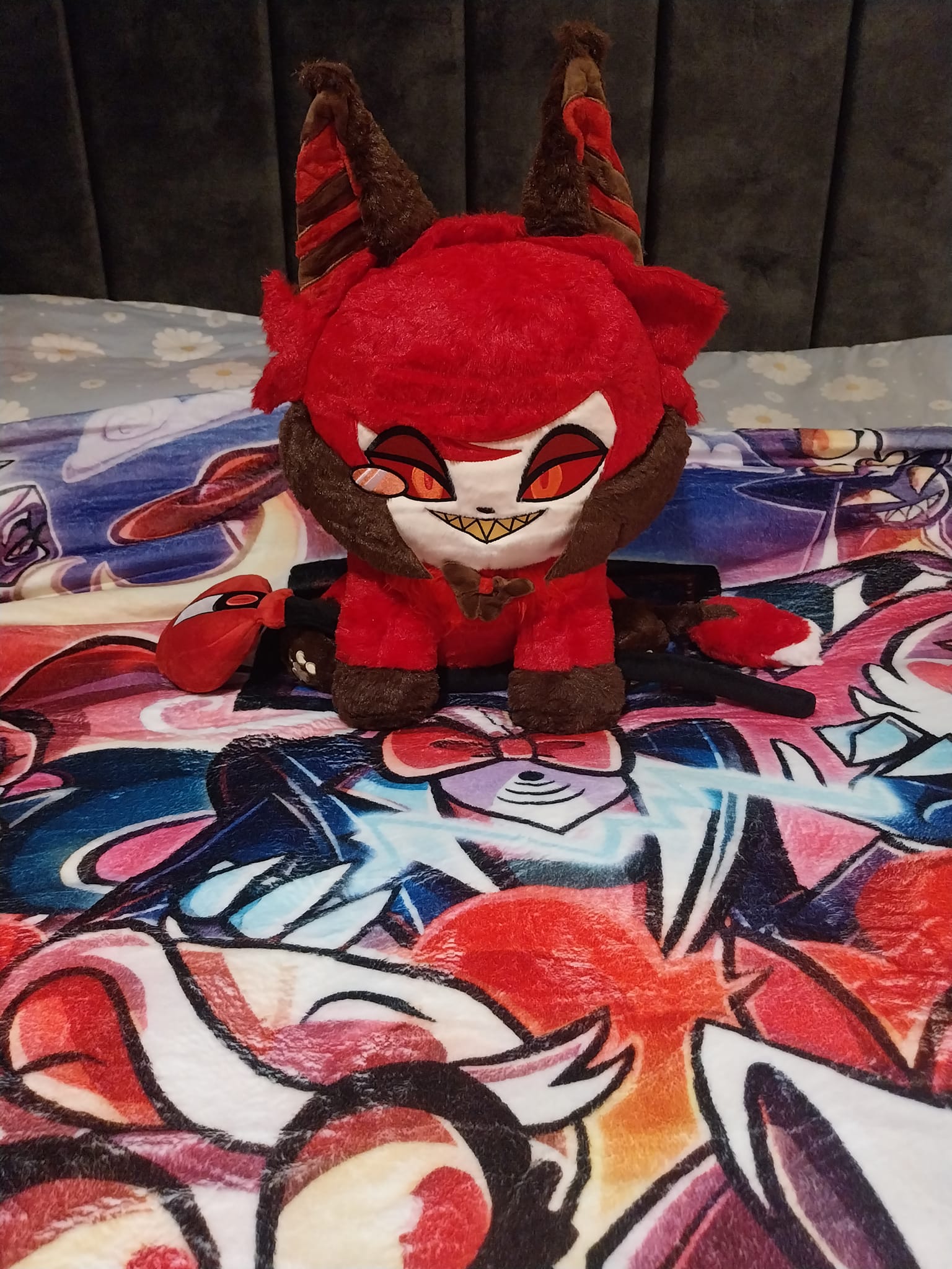 Peluche Chibigurumi Alastor & Niffty Di Hazbin Hotel (Banpresto) - Alti Circa 10.9 Cm, Con Gancio
