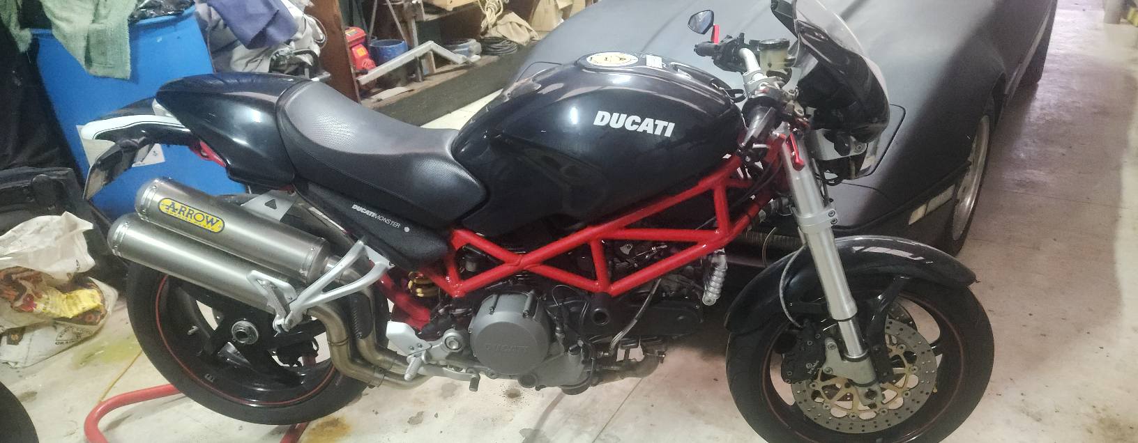 Rego on hold Warrent till 9/2025. 2800 km ish Arrow stainless