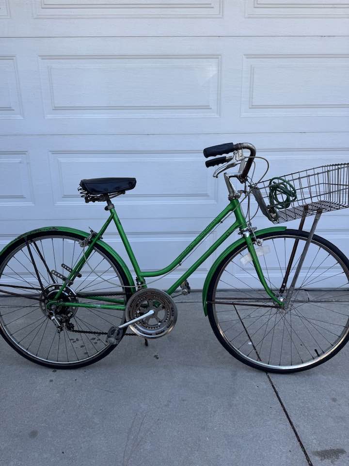 schwinn comfort-bicycles suburban Hybrid Bike, 26 Inch Mens and Womens Bike, 7-Speed Hybrid Bicycle, Front and Rear Linear Pull Brakes, Ergonomic Grips, Comfort Frame, Large Cushioned Seat, Fenders, Adult Bicycle Schwinn - Brandclub - Schwinn