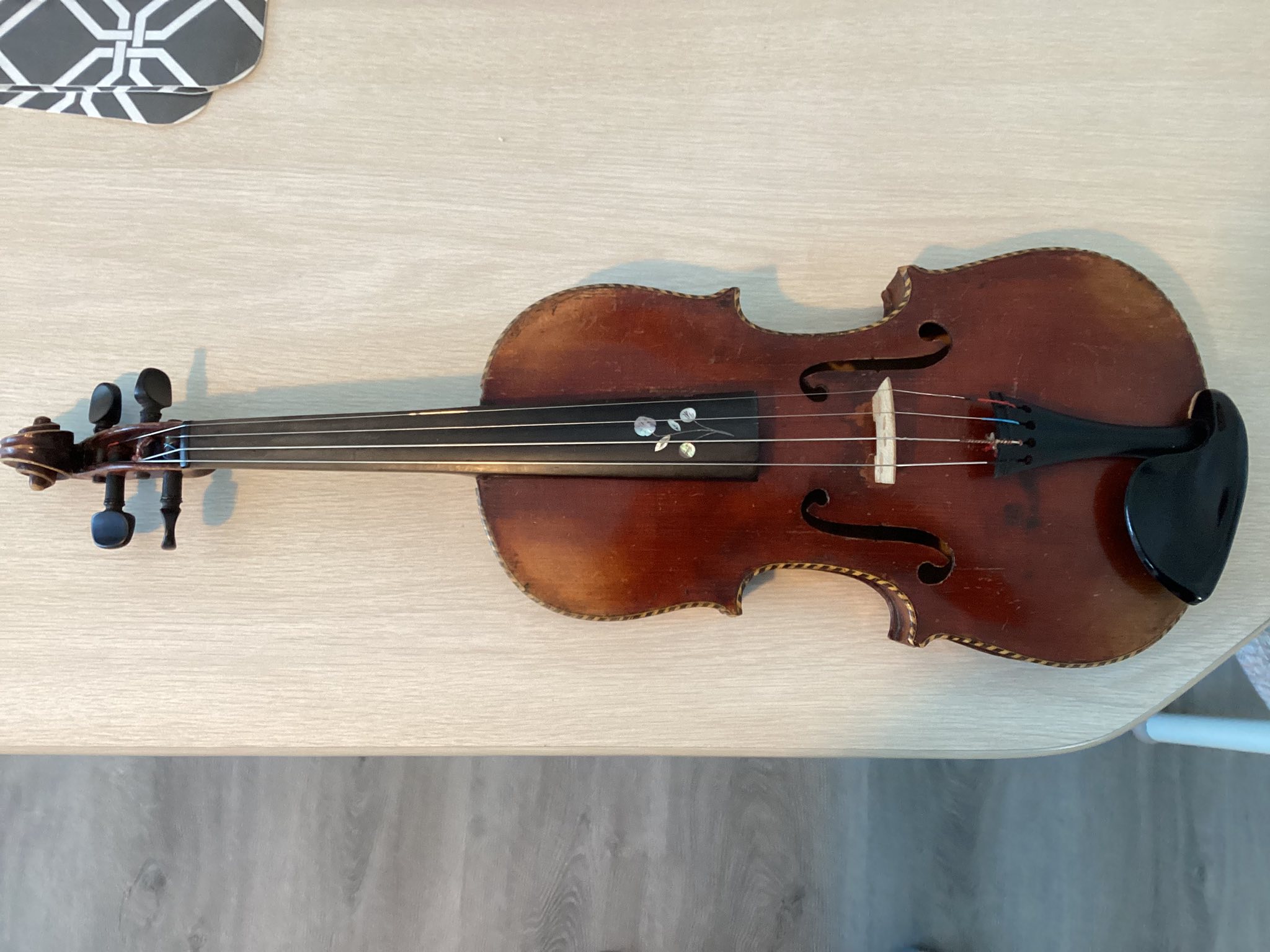What is the value of a Jacobus Hornsteiner 1927 handmade violin?