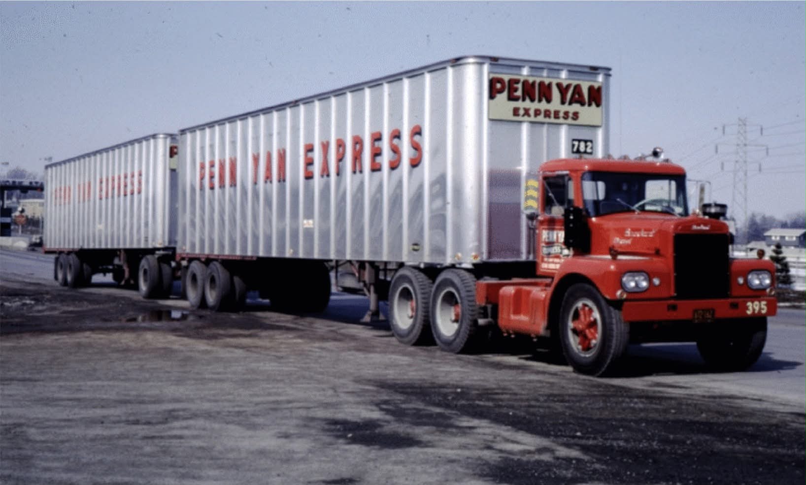 1934 Mack BX Truck T ند NEW YO YORK RK SHEIN'S FHIL HIL NEWARK WA