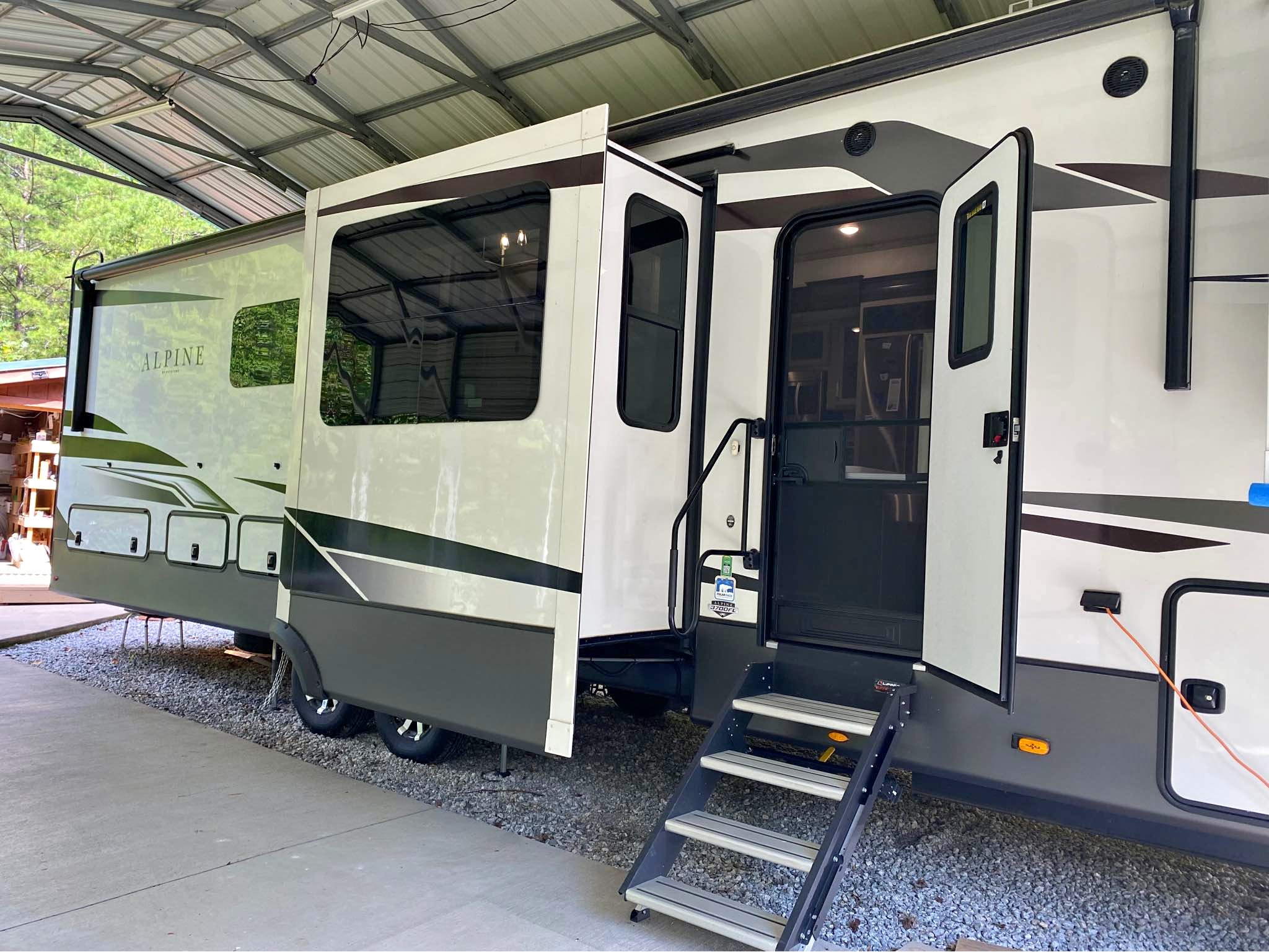 2022 Keystone Alpine - RVs & Campers - Franklin, North Carolina ...