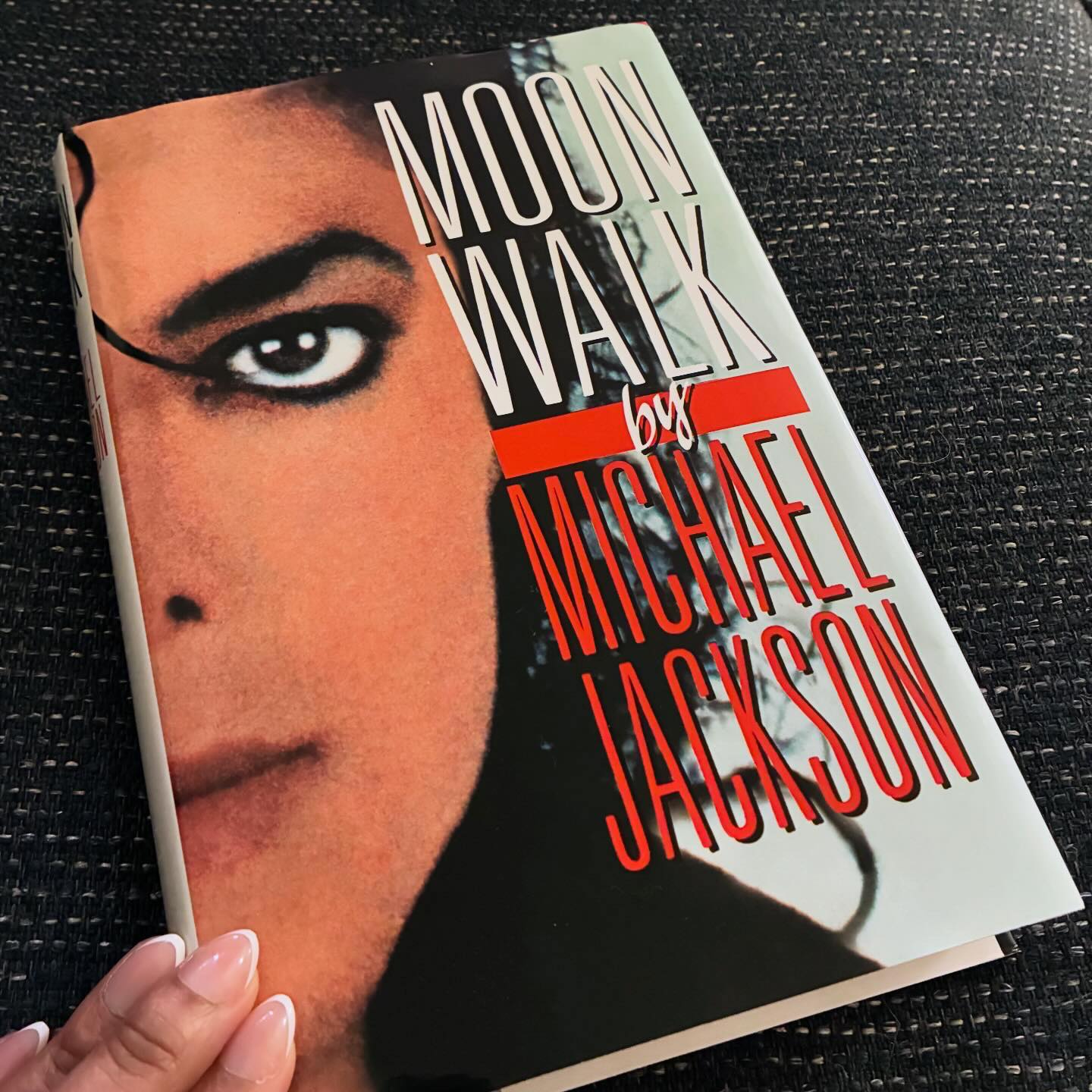 Who's read Michael Jackson's autobiography? What do you think?🎶