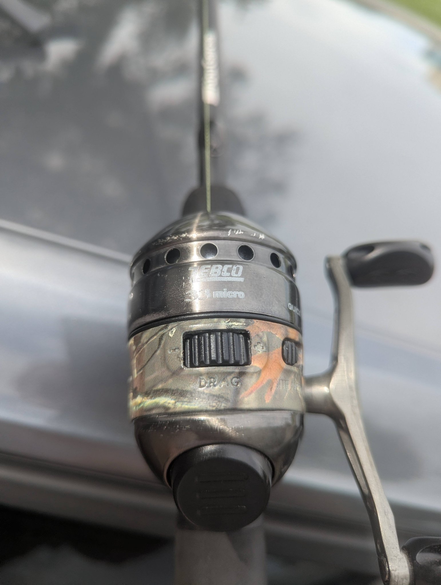 abu garcia ambassadeur reel c3 7000 C Round Color:Pink Ghost The Abu C3 is 6 ft 6 in Clearance 842