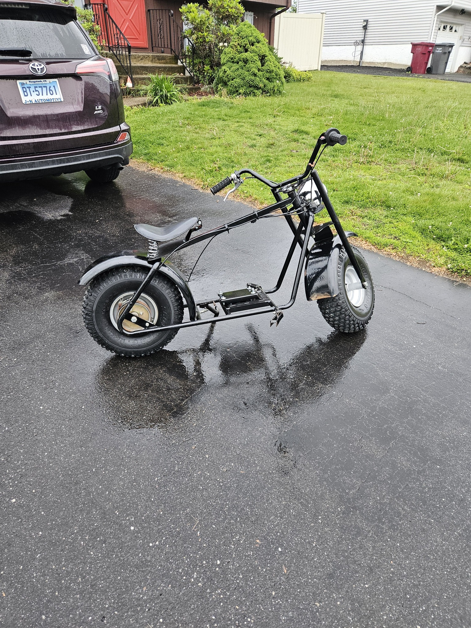 Shaping seat and rear fender on epilepsy motorcycle build