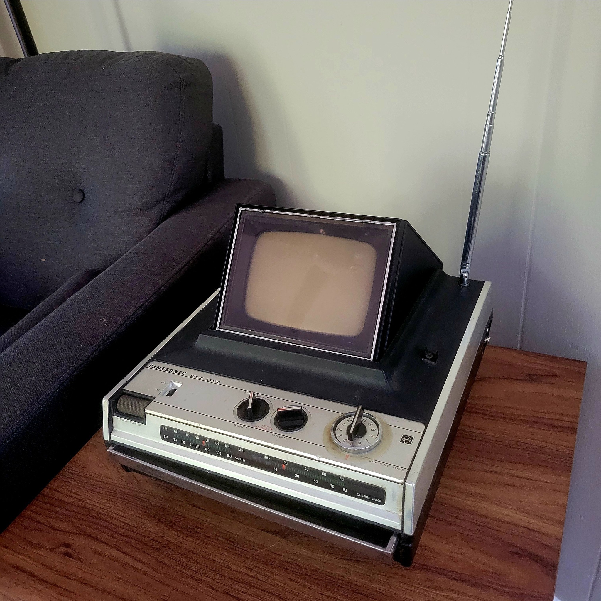 Vintage Panasonic Ranger 505 TV restoration