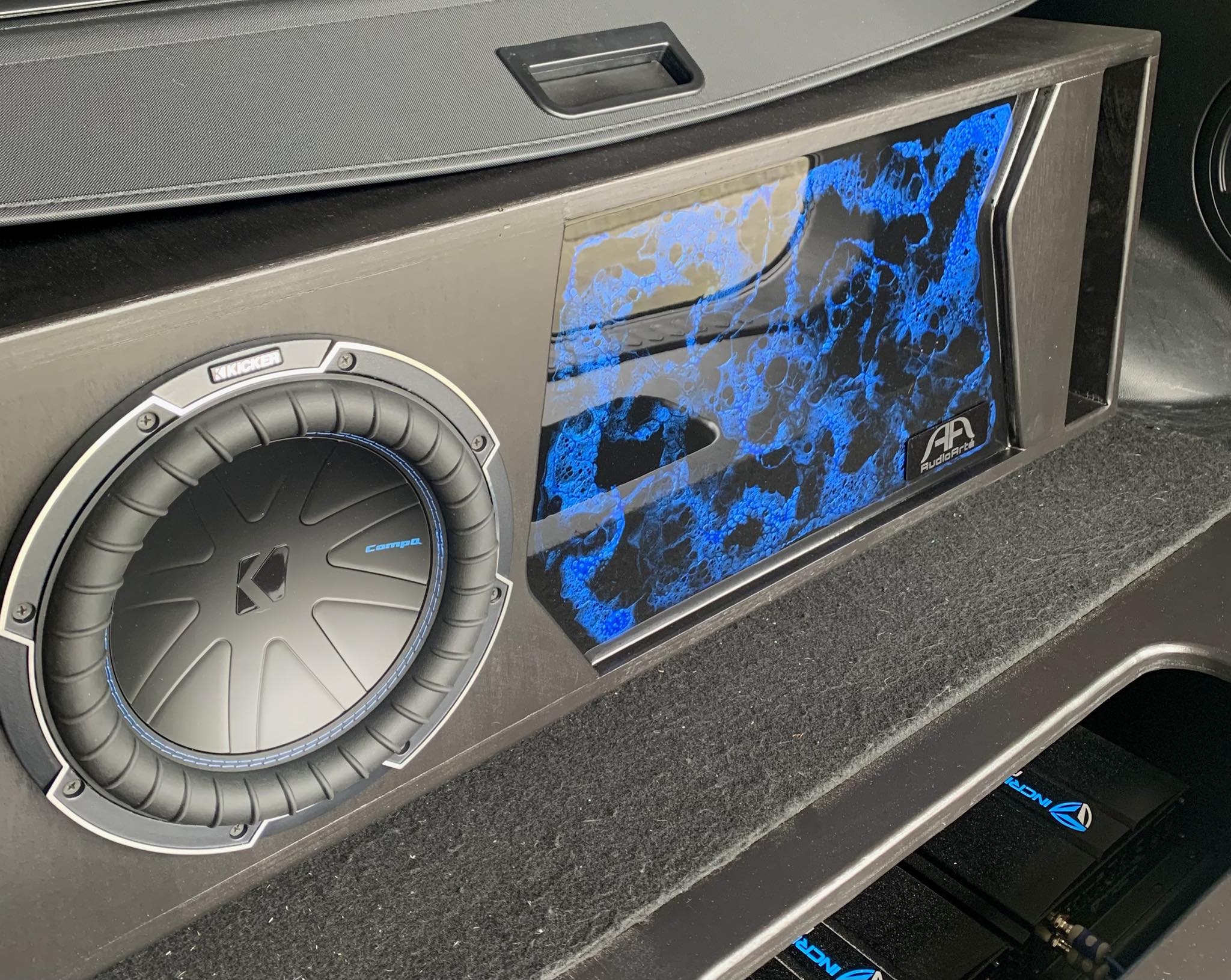 Kicker Comp Q 10 subwoofer in Pacific Blue and Onyx Black