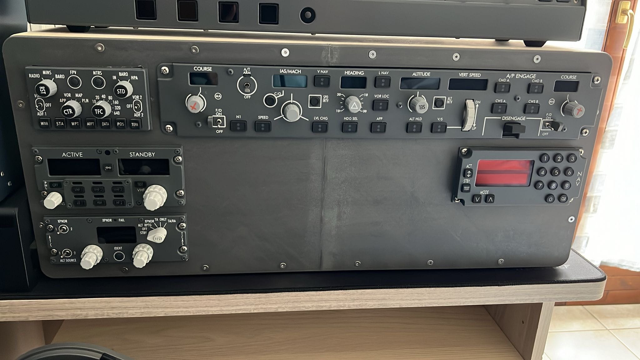 I sell flight simulator panel Mcp 737 EL from the company Cpflight 