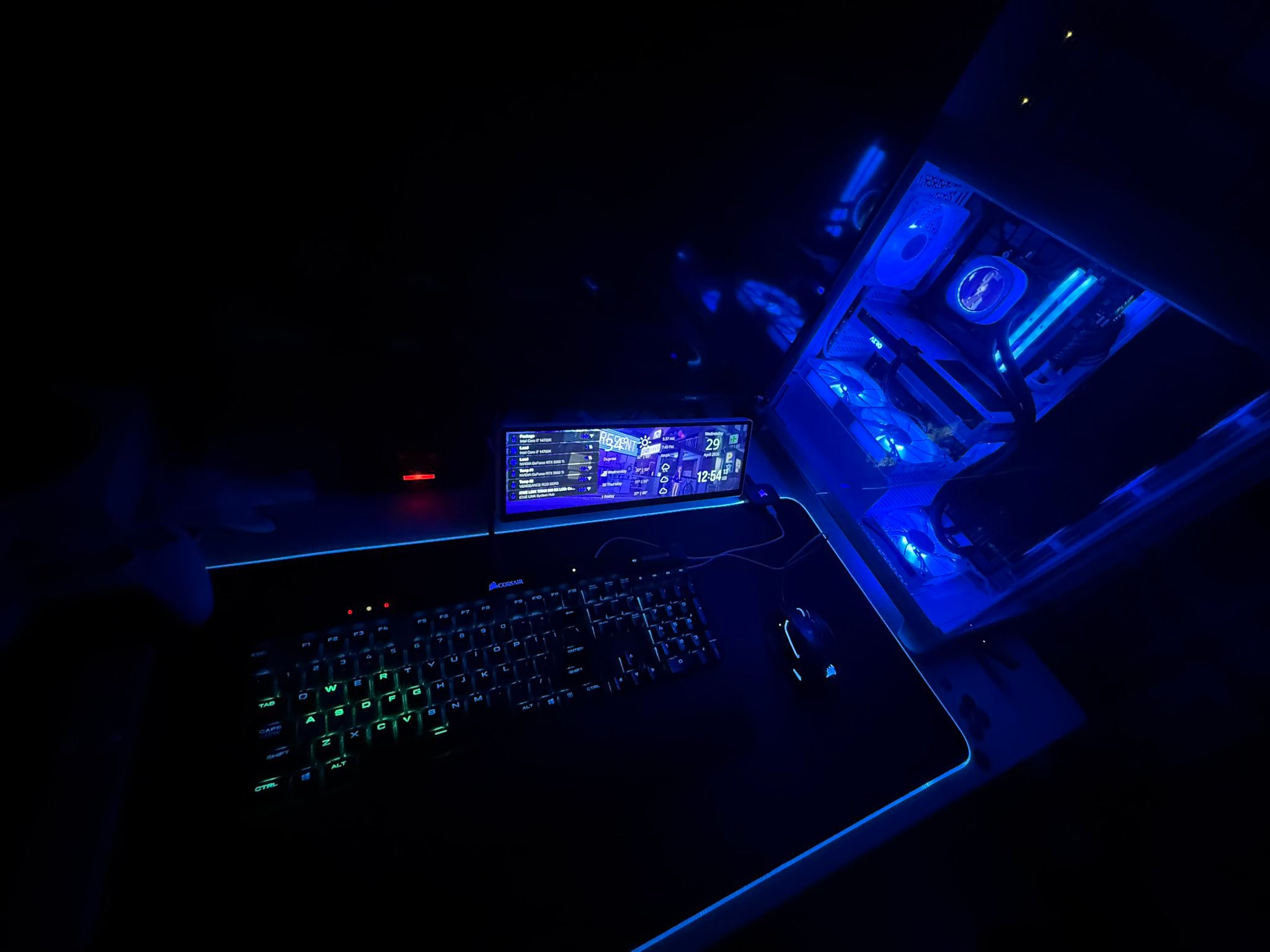 My gaming PC setup with i7-7700k and MSI 1660 Super