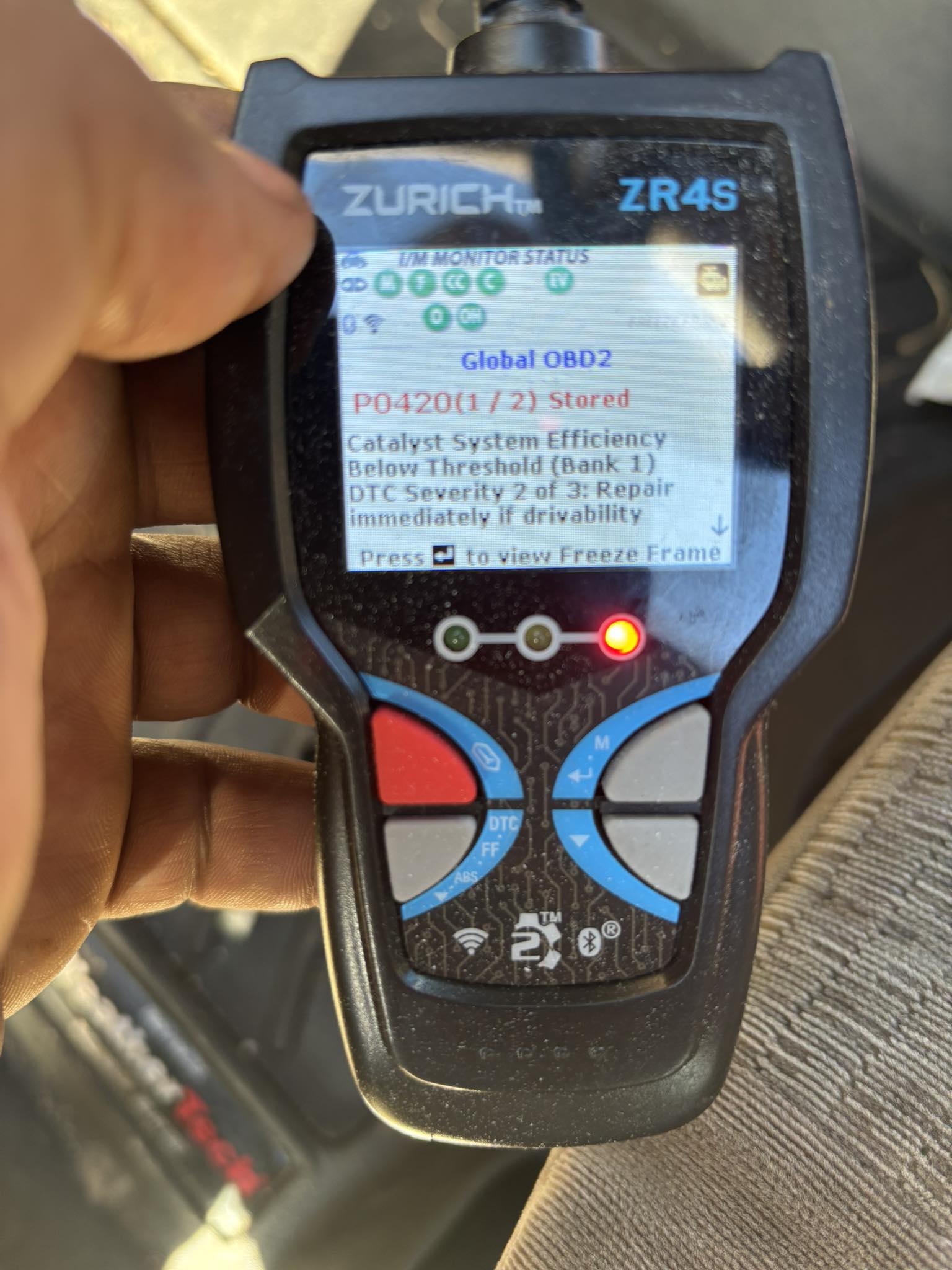 2003 tundra. Is this the cats or a o2 sensor?