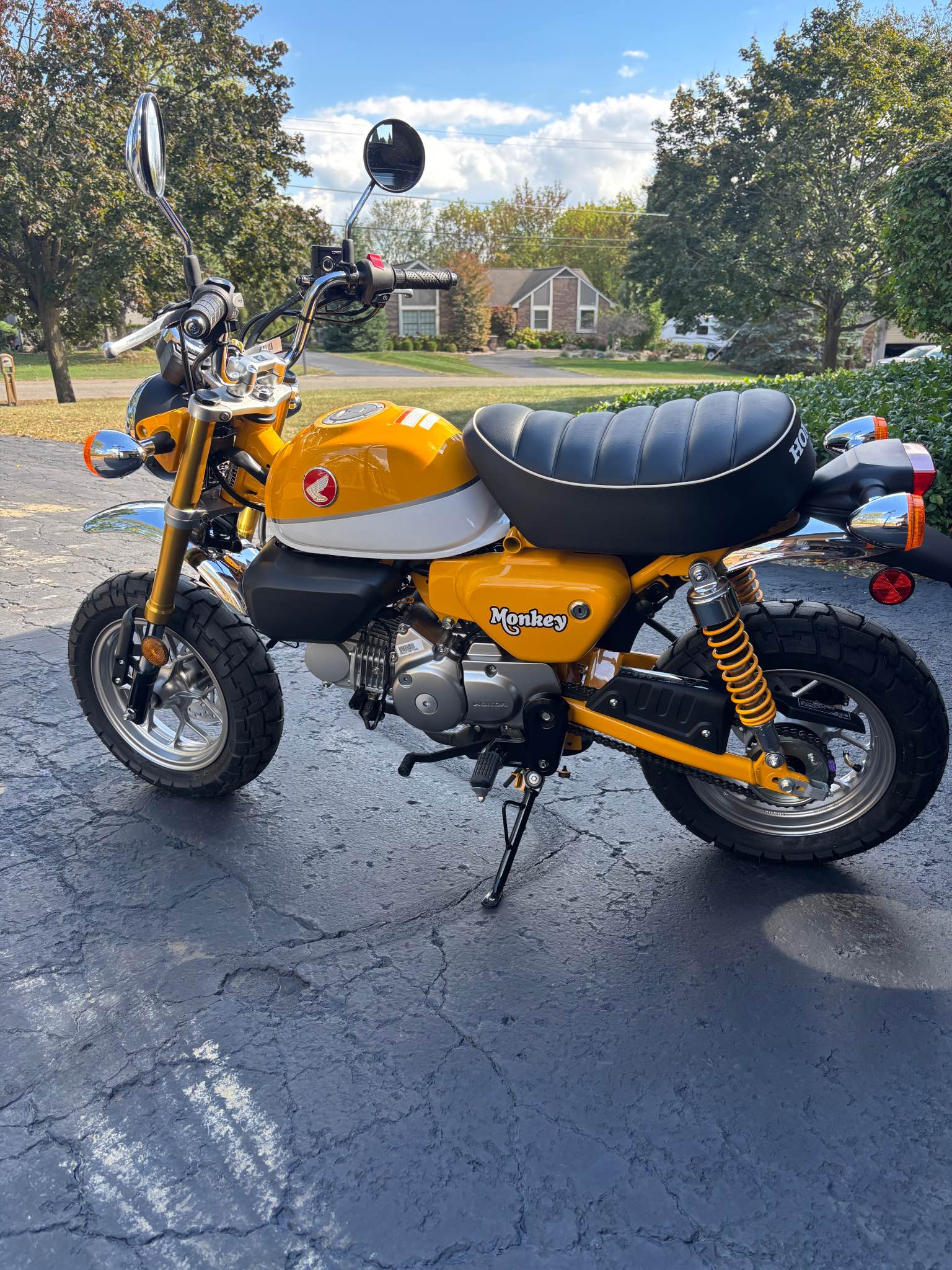 Brand new with 0 miles. A must have for collectors. Clear title