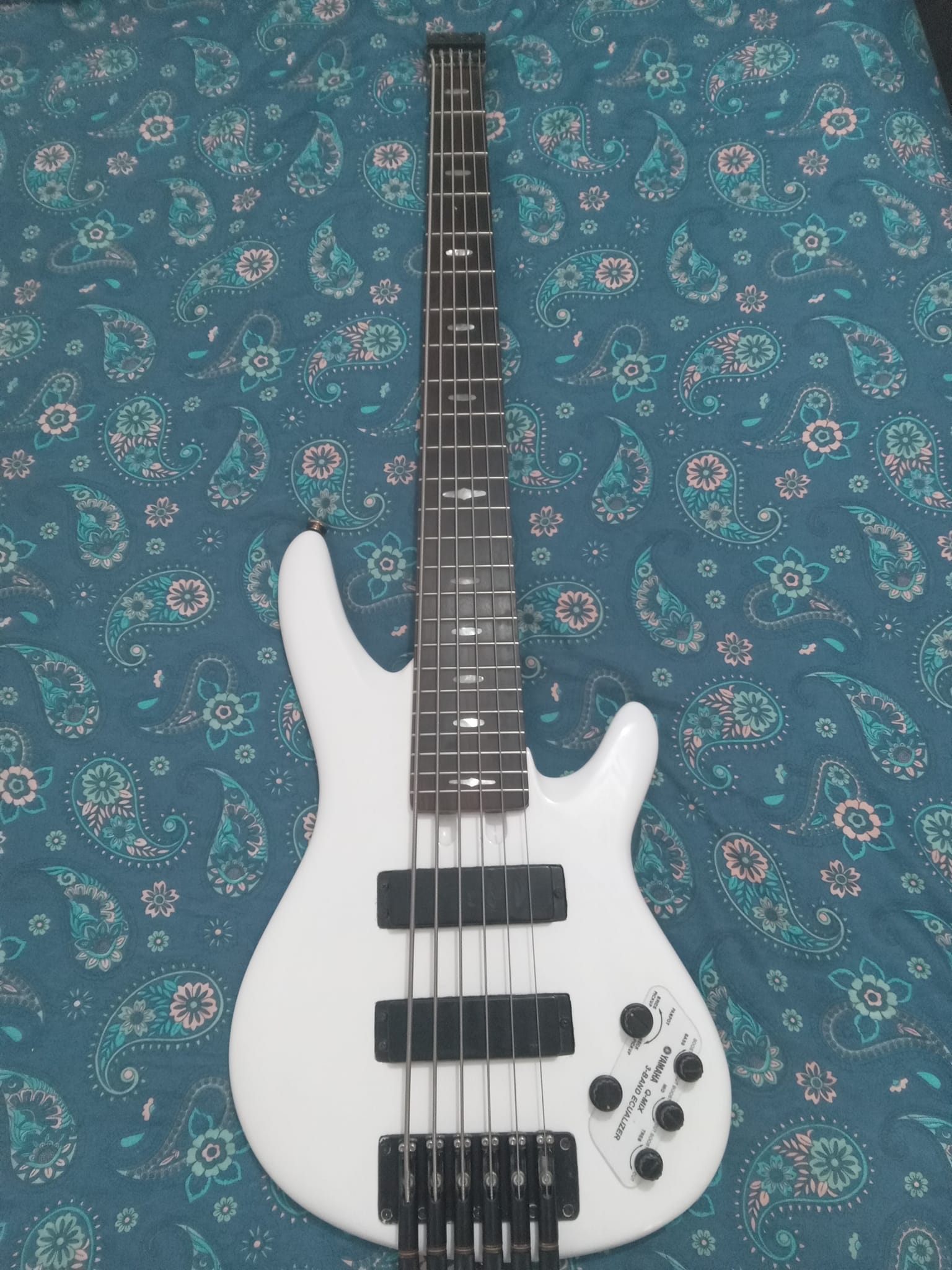 Is this Yamaha TRB 1006 original or that's a headless conversion