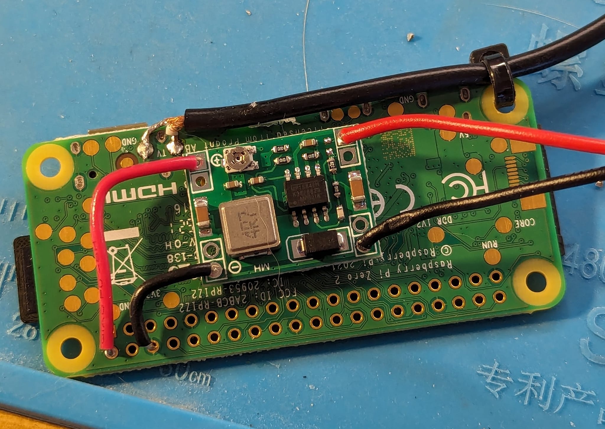 エディ How do you adjust the knobs on a zero watt converter?