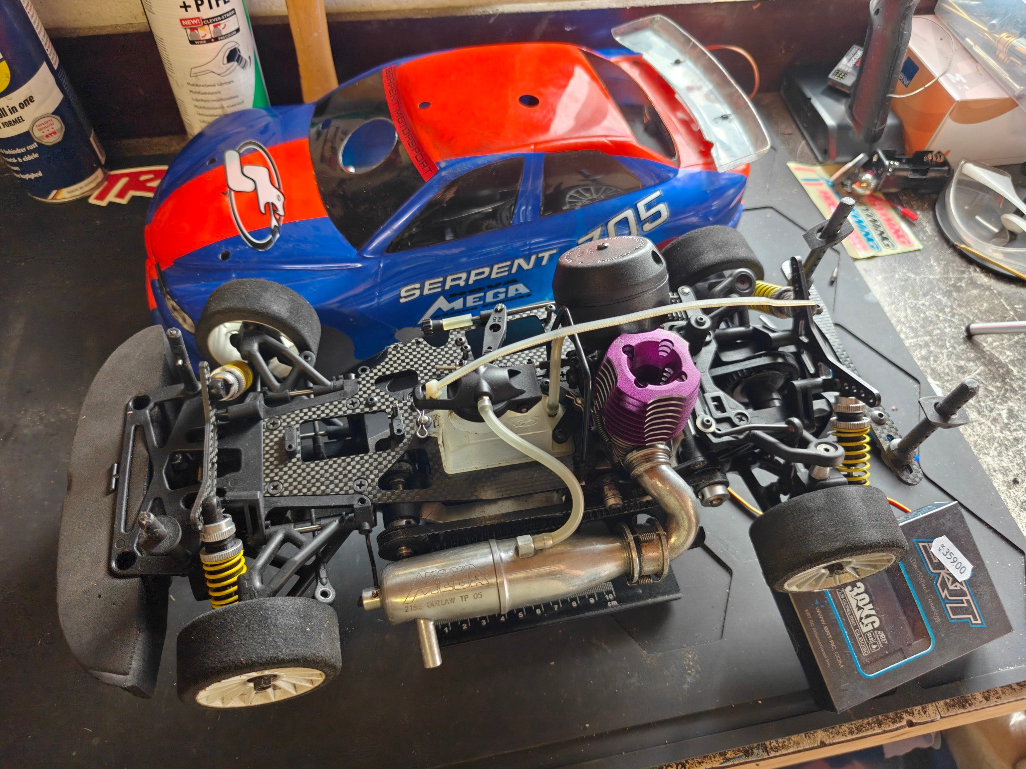 Serpent 750 Novarossi エンジン搭載 ホビーラジコン