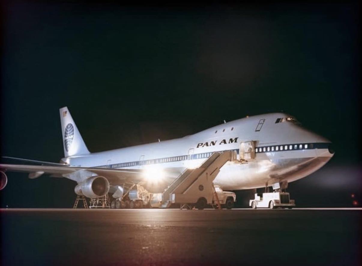 Pan Am N742PA, Air N. Z. B747, Continental DC10, Sydney, 27 June 1985