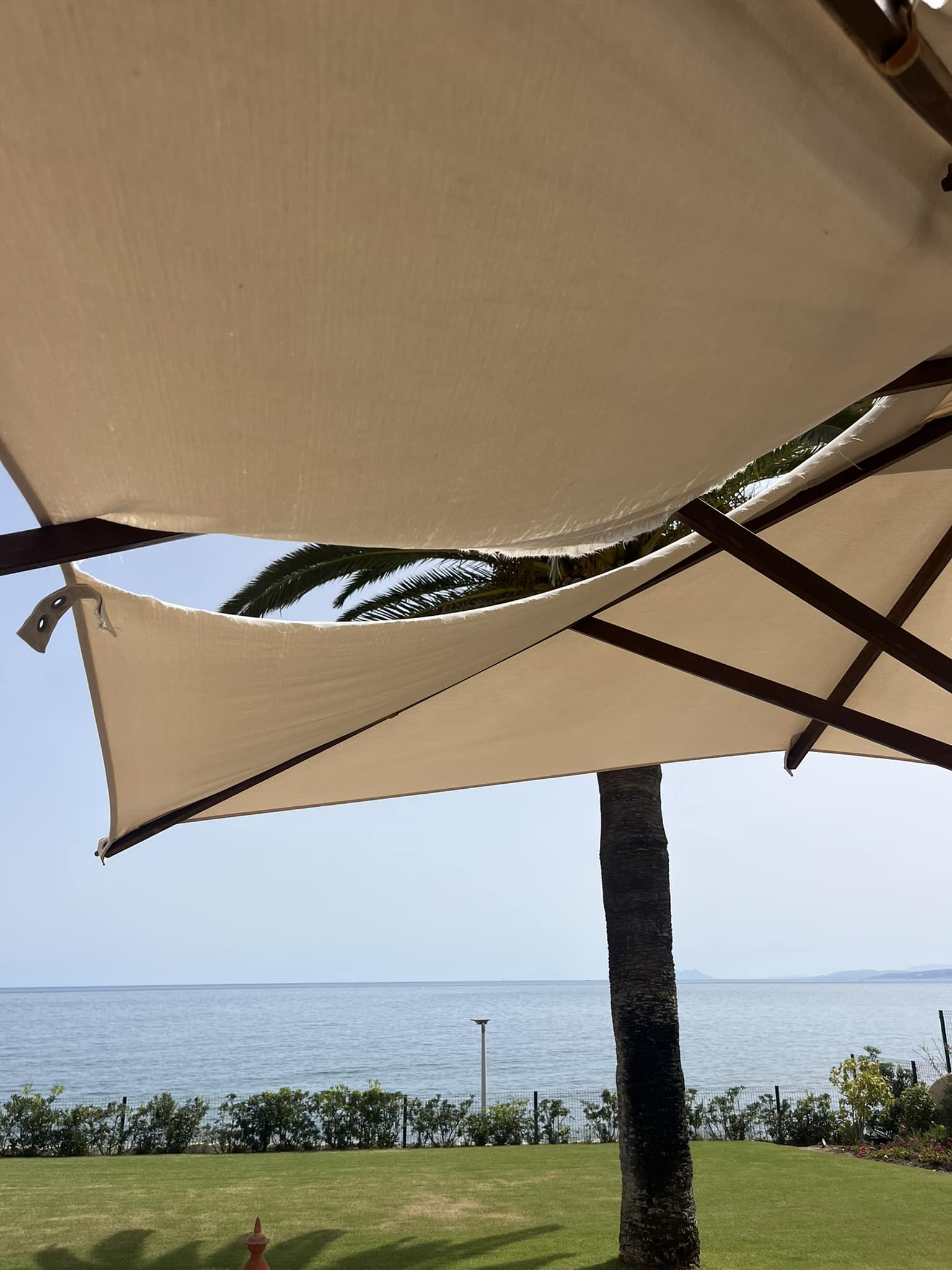 instructions for sunny daze patio umbrella Sunnydaze 10-Foot Solar Offset with Lights, Cherry This outdoor offset patio umbrella with cantilever and crank will add the perfect shaded space to any patio GIVEAWAY This summer, choose the
