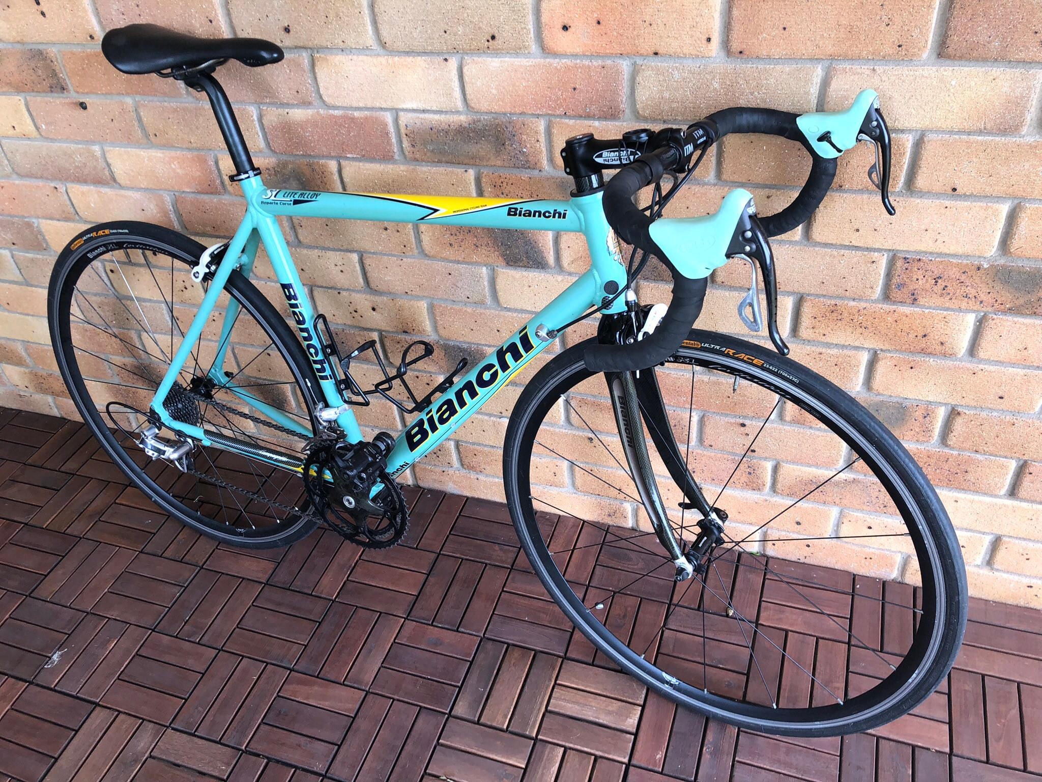 Bianchi SL Lite alloy bike with Campagnolo Record carbon groupset