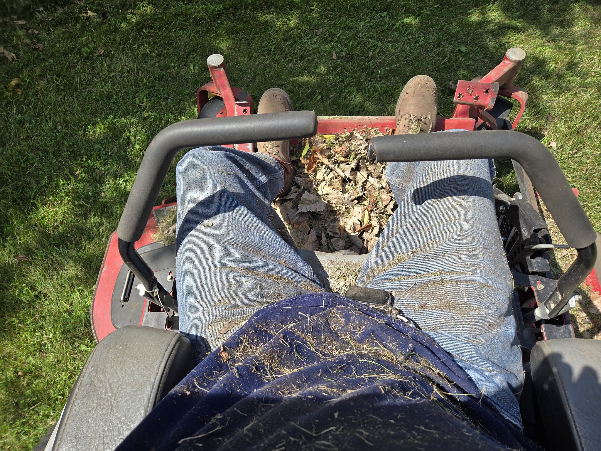 How to reduce debris discharge from Exmark Lazer Z front deck