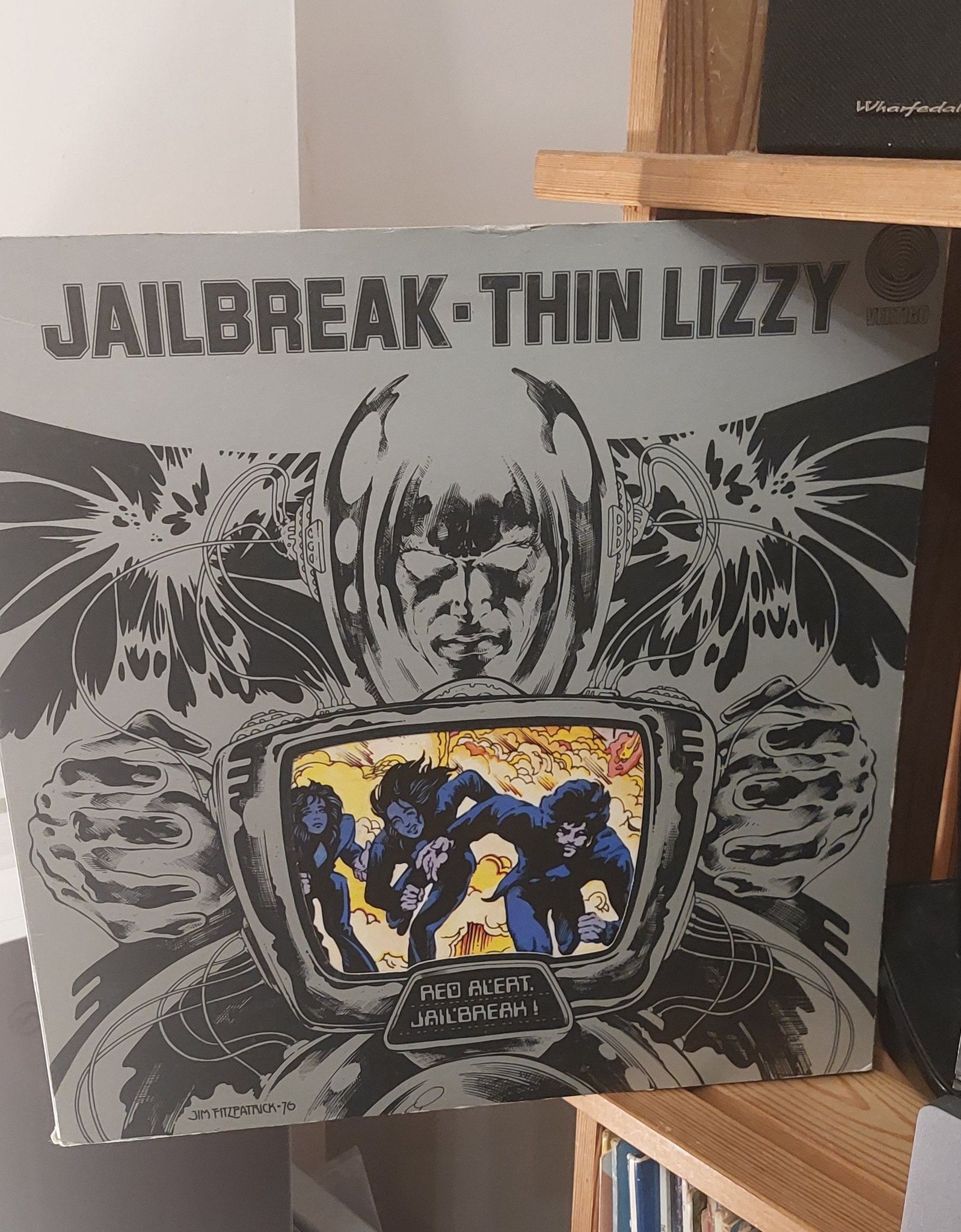 Thin Lizzy - Jailbreak (Live 1977)