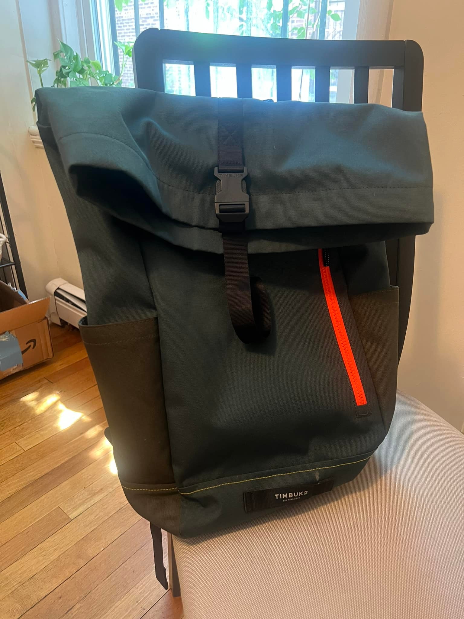 used timbuk2 backpack Relo 25L Personal Item  Flight Approved Carry On, Clamshell, Laptop Sleeve, Waterproof Zippers, Underseat Bag, Fits 15" Laptop, Women & Men, Black : Electronics Neoprene water bottle pocket Timbuk2 black backpack for sale.,