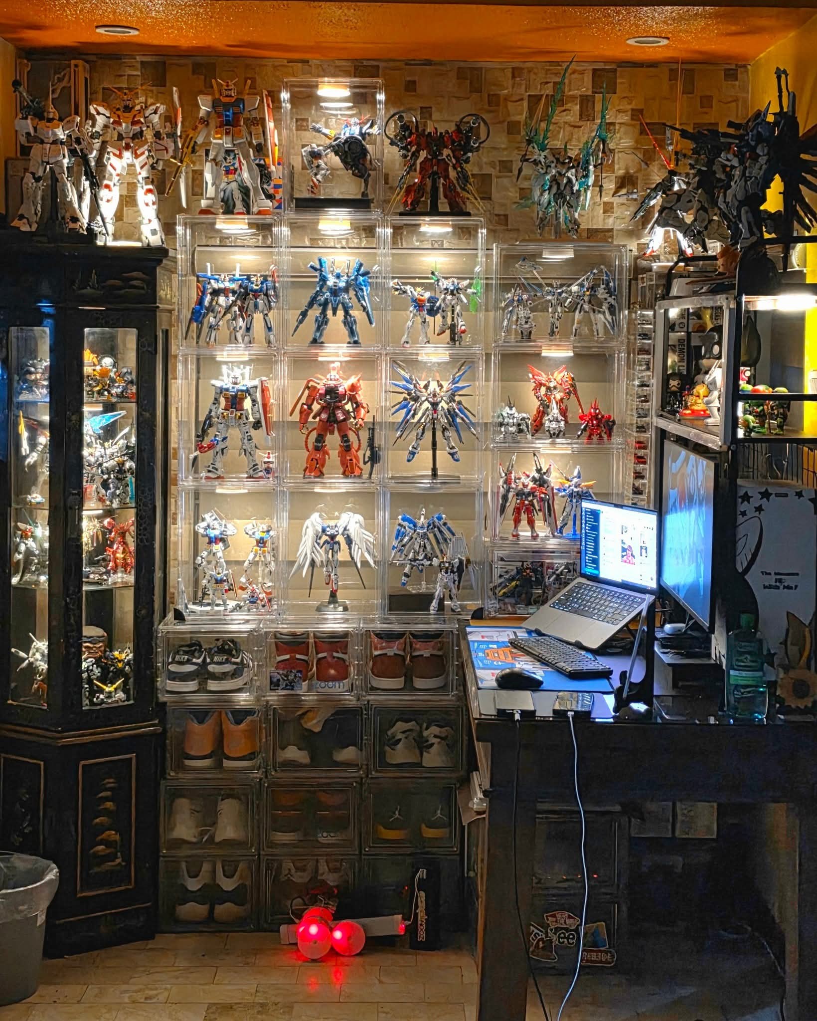 PH Gunpla Enthusiasts | From acrylic cases to customized display ...