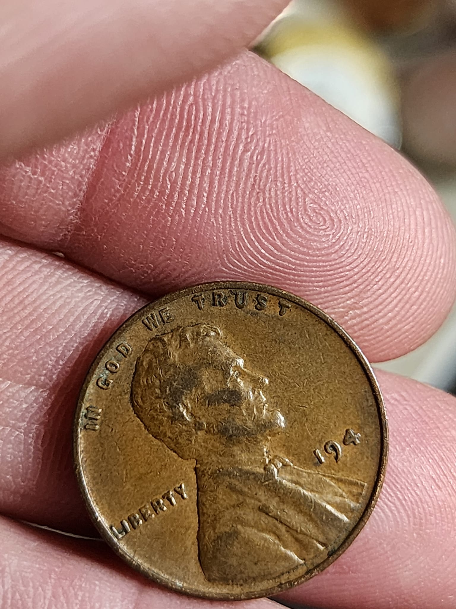 What are these pennies with possible error and date 194?